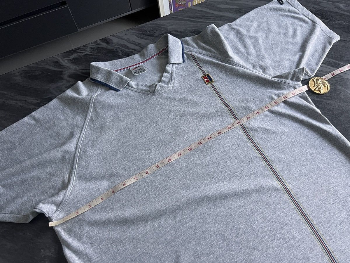 Nike Nike : Dry Fit Jersey Shirt Stripe Embroider Logo Size US M / EU 48-50 / 2 - 11 Thumbnail