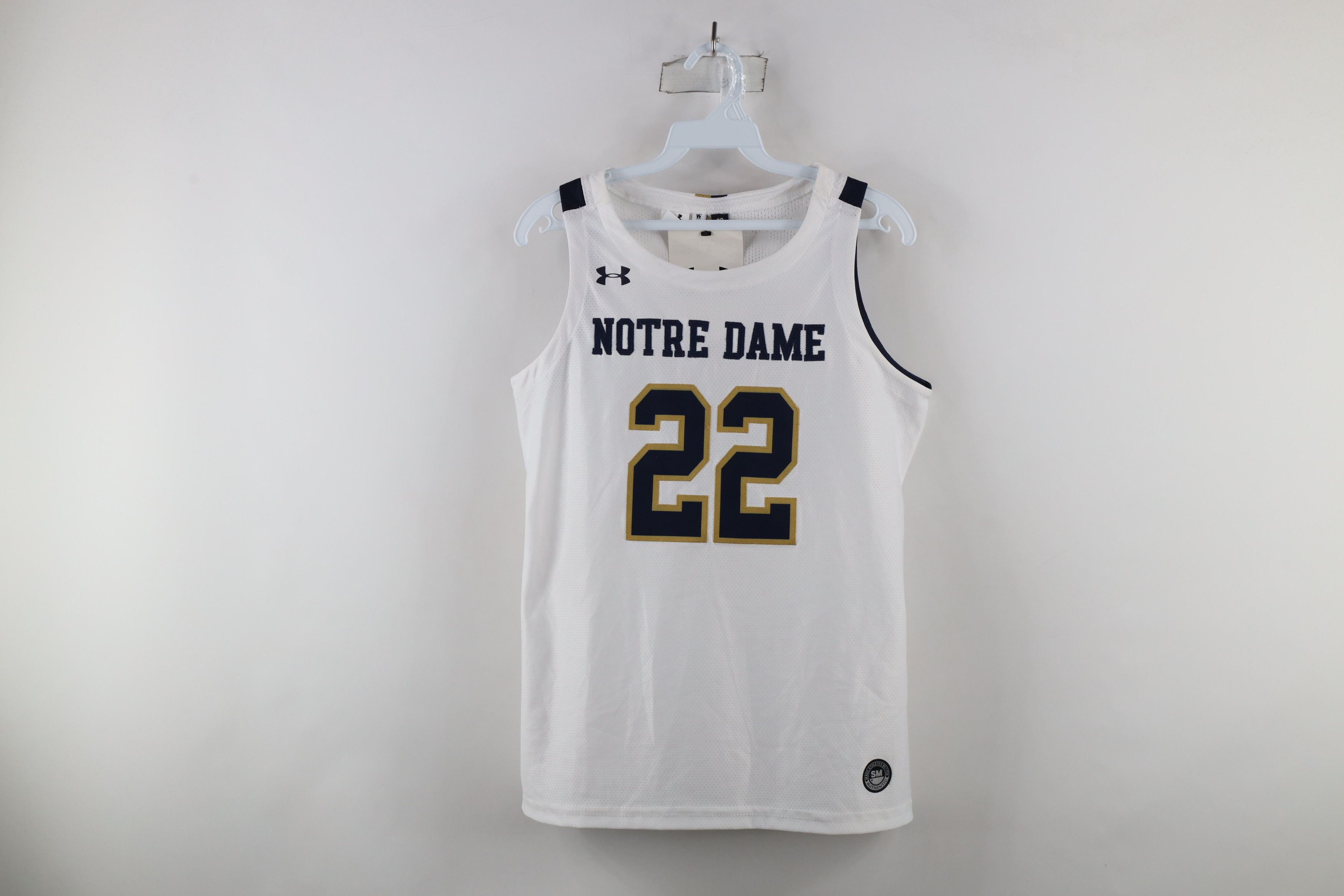 Under Armour × Vintage New Under Armour Dame University Basketball Jersey White Size S / US 4 / IT 40 - 1 Thumbnail
