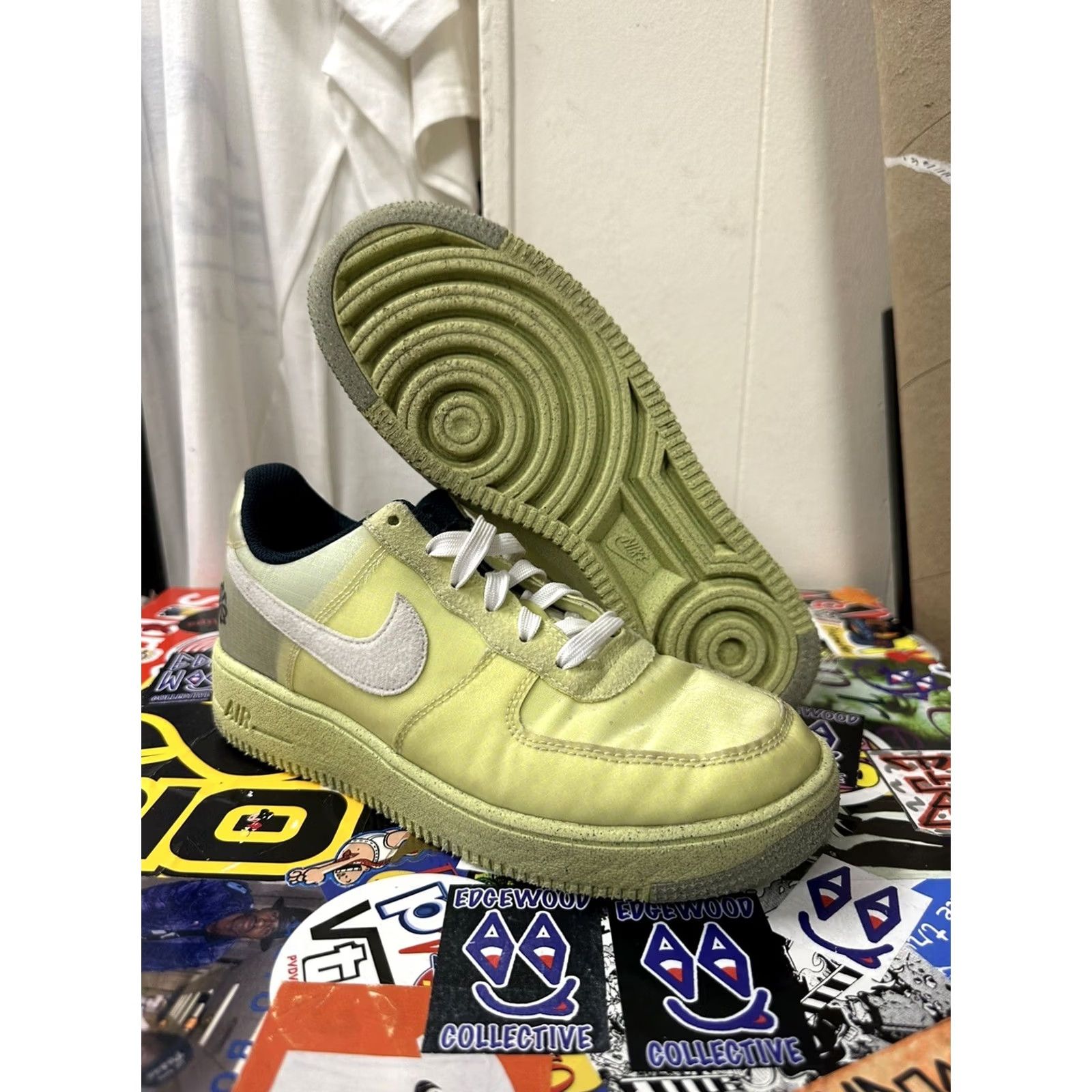 Nike Nike Air Force 1 One Low Crater GS Lemon Twist Yellow 6.5Y 8 Womens DH4339-700 Sneaker Size US 6 / IT 36 - 2 Thumbnail