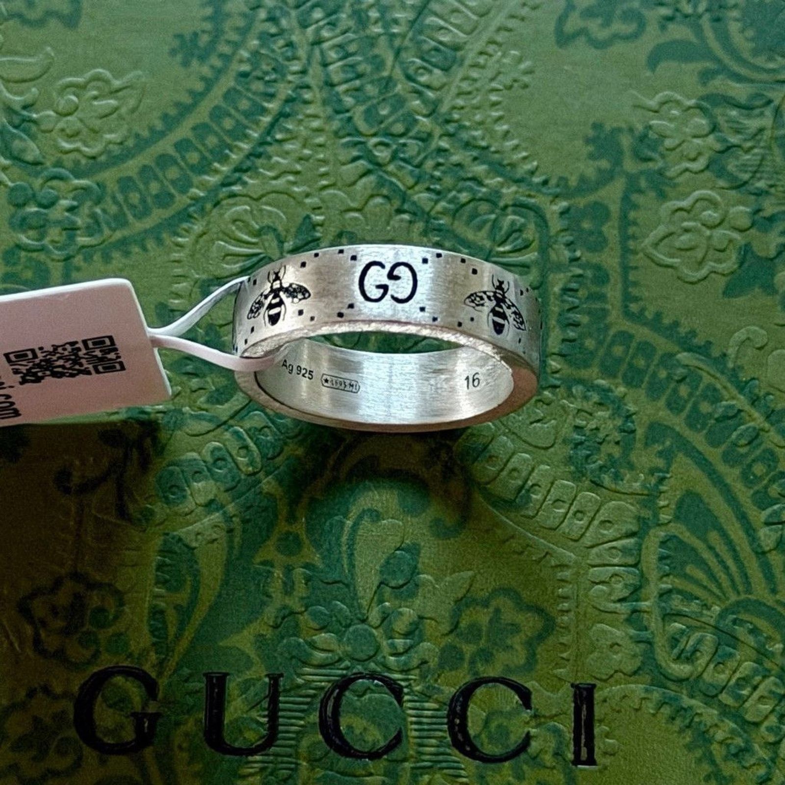 Gucci Women's Gucci Silver and Black Bee Ring Size ONE SIZE - 3 Thumbnail