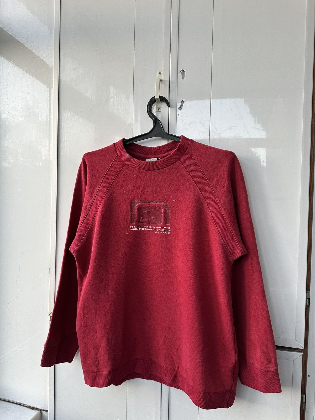 Nike Vintage Nike Rubber Centre Logo Size US M / EU 48-50 / 2 - 2 Thumbnail