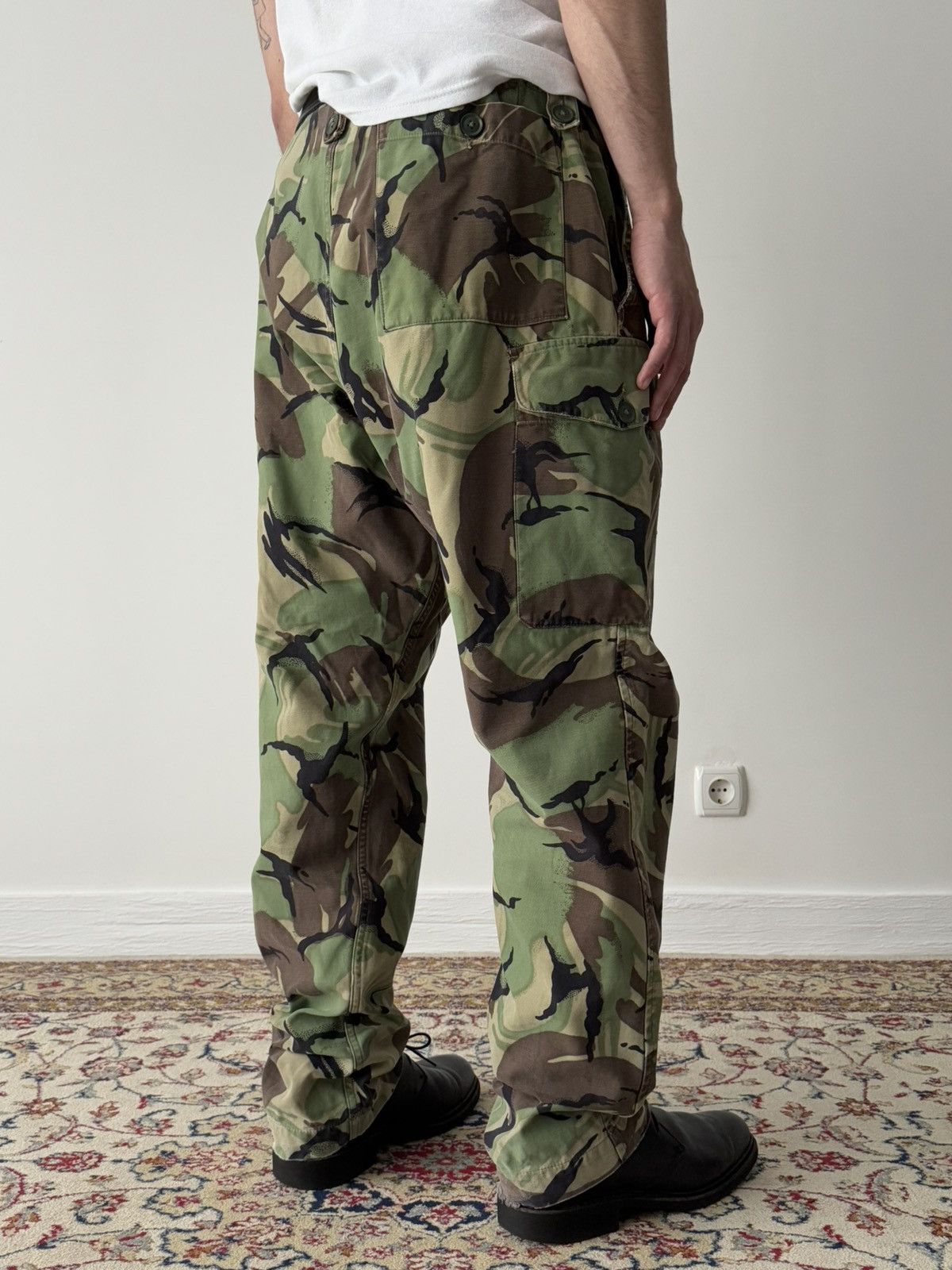 Vintage 1968 Pattern Vintage British Army DPM Camo Combat Suit Size US L / EU 52-54 / 3 - 4 Thumbnail