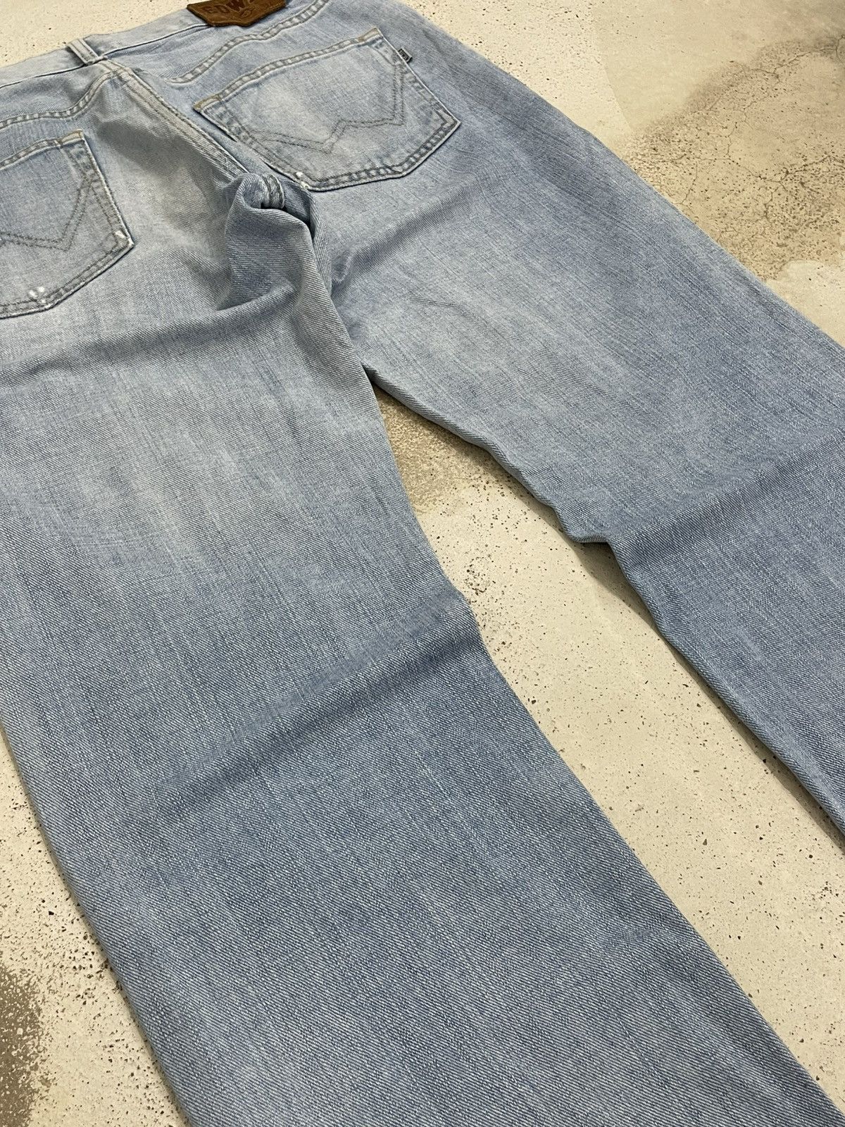 Edwin Vintage Edwin 403 Light Wash Distressed Denim Pants Size US 32 / EU 48 - 14 Thumbnail