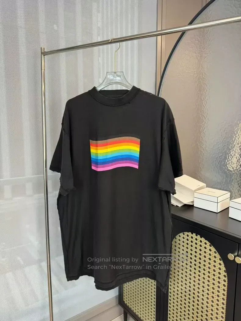 Balenciaga Balenciaga Short-sleeve Size US L / EU 52-54 / 3 - 1 Thumbnail