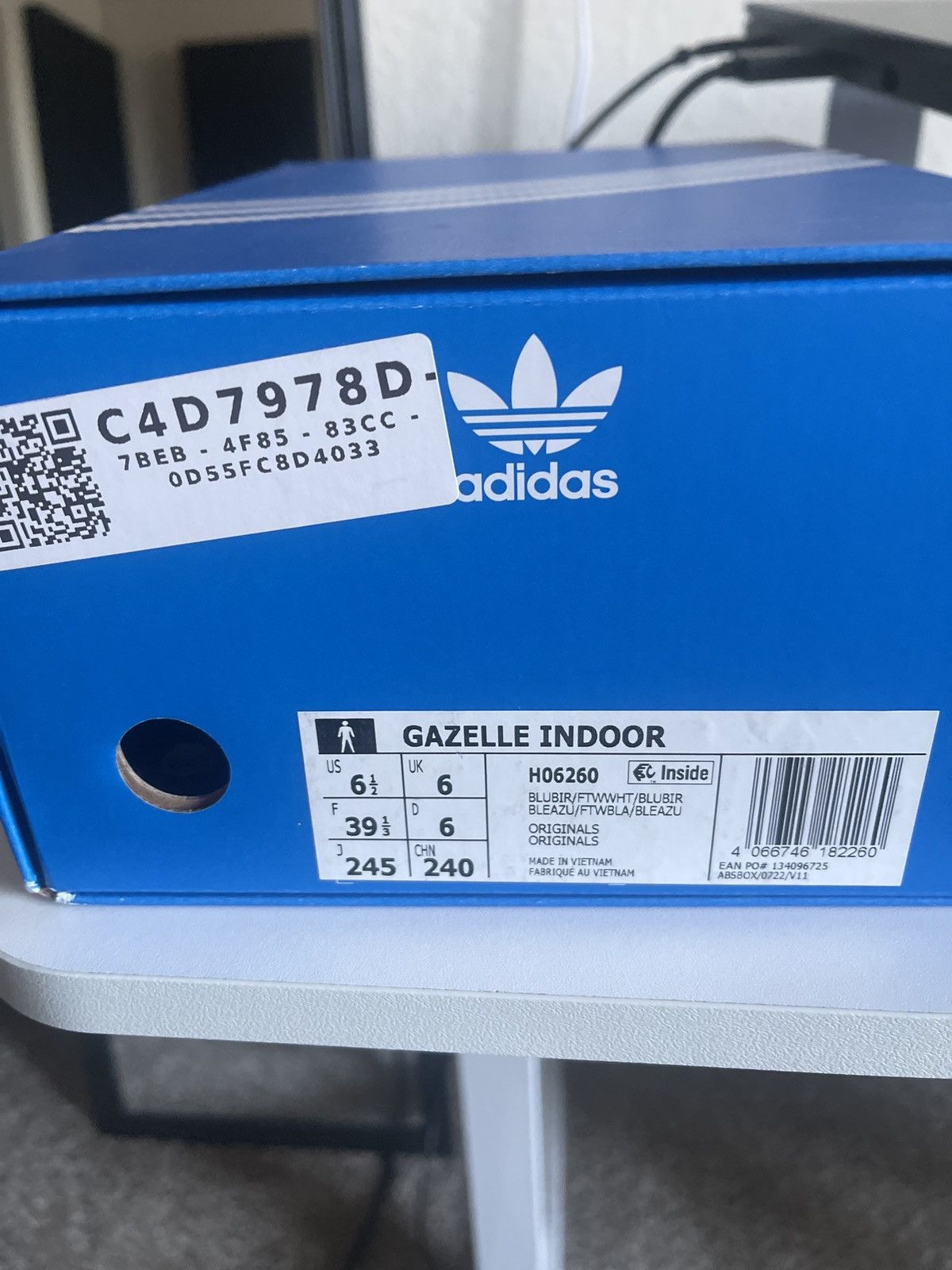 Adidas Gazelle Size US 6.5 / EU 39-40 - 1 Thumbnail