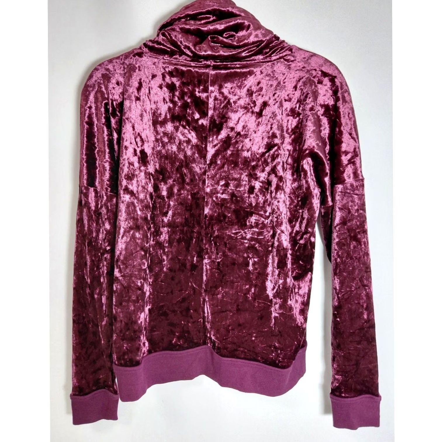 Betsey Johnson BETSEY JOHNSON PERFORMANCE Velvet Hoodie Women Size S Long Sleeve Solid Purple Size S / US 4 / IT 40 - 2 Thumbnail