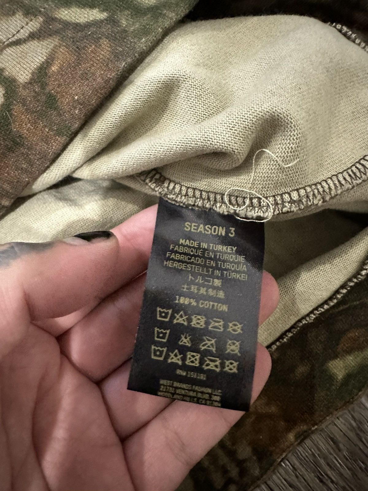Yeezy Yeezy season 3 camo sweatshirt Size US L / EU 52-54 / 3 - 3 Thumbnail