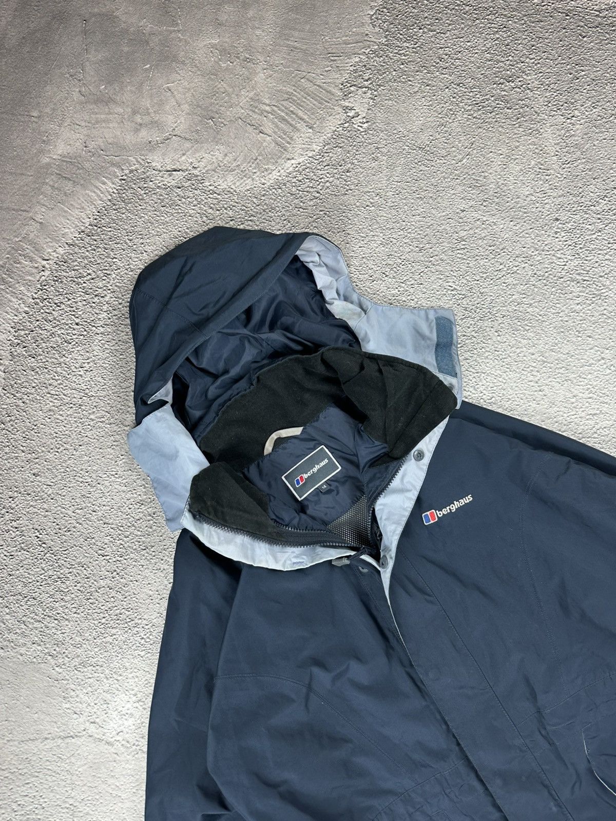 Berghaus Vintage Berghaus Rain Jacket Gore-Tex Outdoor Waterproof Size US M / EU 48-50 / 2 - 9 Thumbnail
