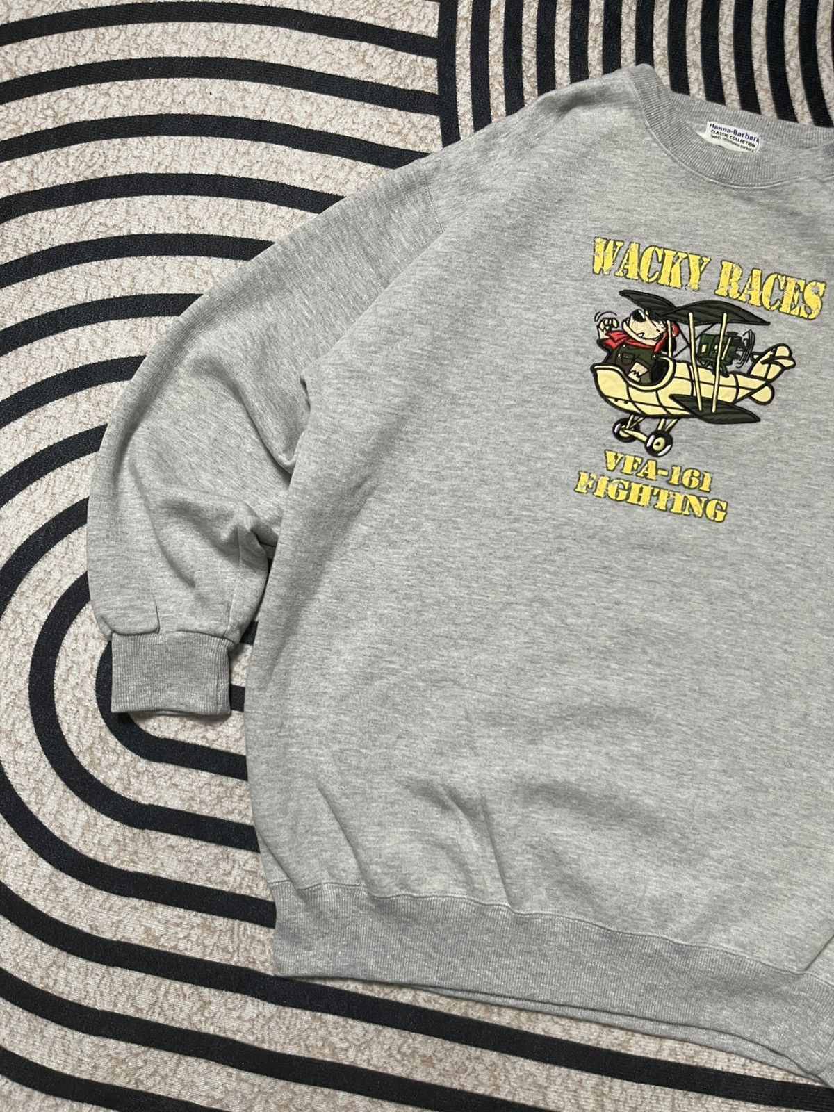 Cartoon Network VINTAGE 1999 HANNA BARBERA WACKY RACES ARMY STYLE CREWNECK Size US M / EU 48-50 / 2 - 3 Thumbnail