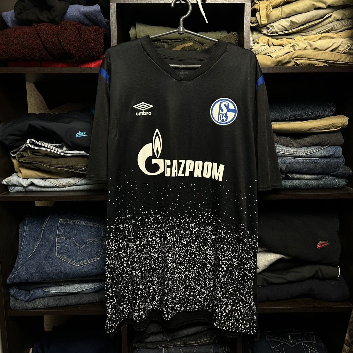 Supreme × Umbro Supreme Umbro Stripe Soccer Jersey Black | Grailed