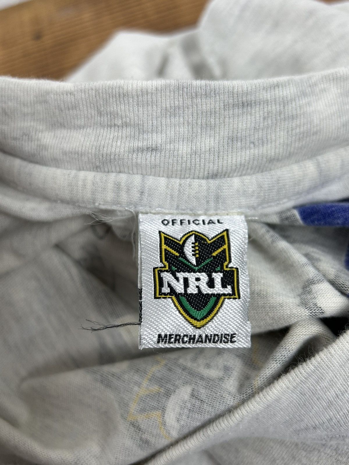 Vintage 90s Vintage NRL 1998 Grand Final Bulldogs Assault T-Shirt Size US XL / EU 56 / 4 - 10 Thumbnail