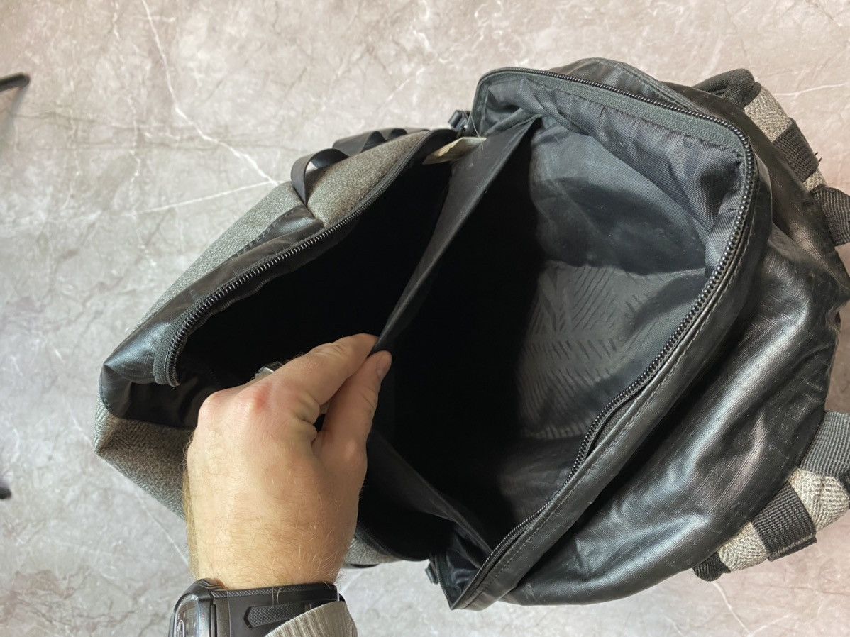 Oakley Vintage Oakley Backpack Size ONE SIZE - 11 Thumbnail