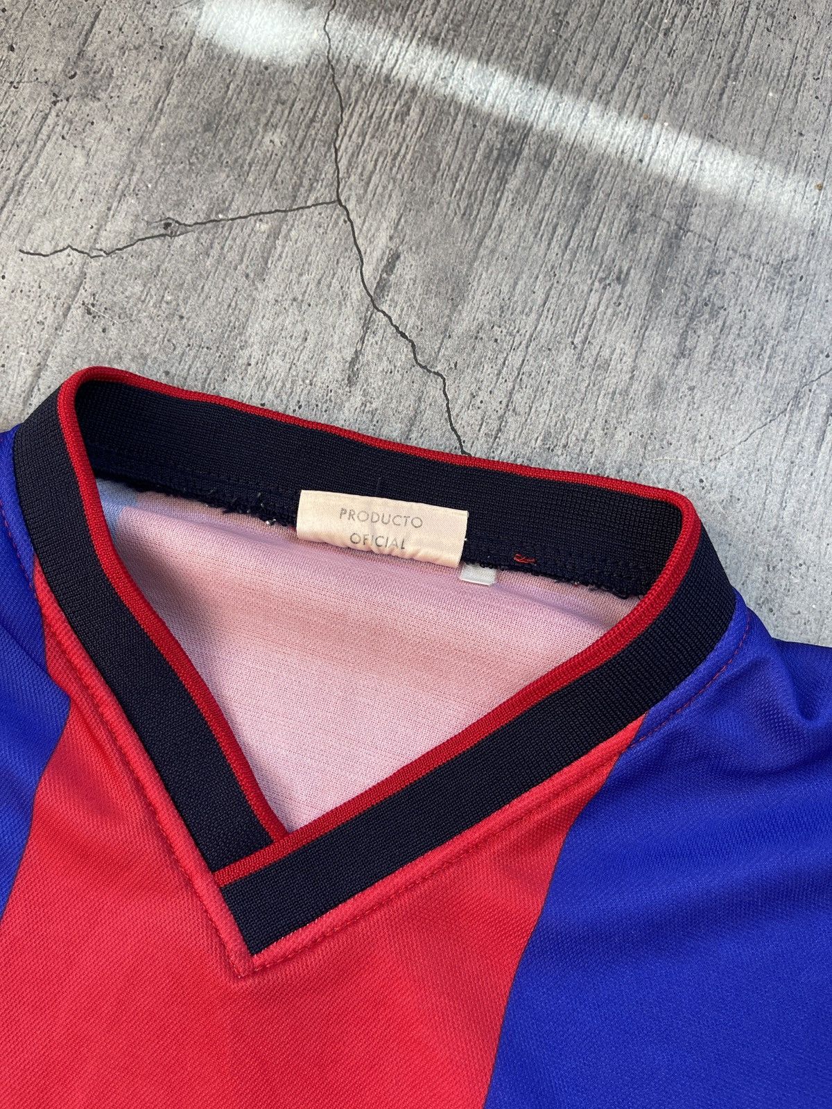 Nike × Vintage Men's Red FC Barcelona Football Club Pullover Jersey Size US L / EU 52-54 / 3 - 7 Thumbnail