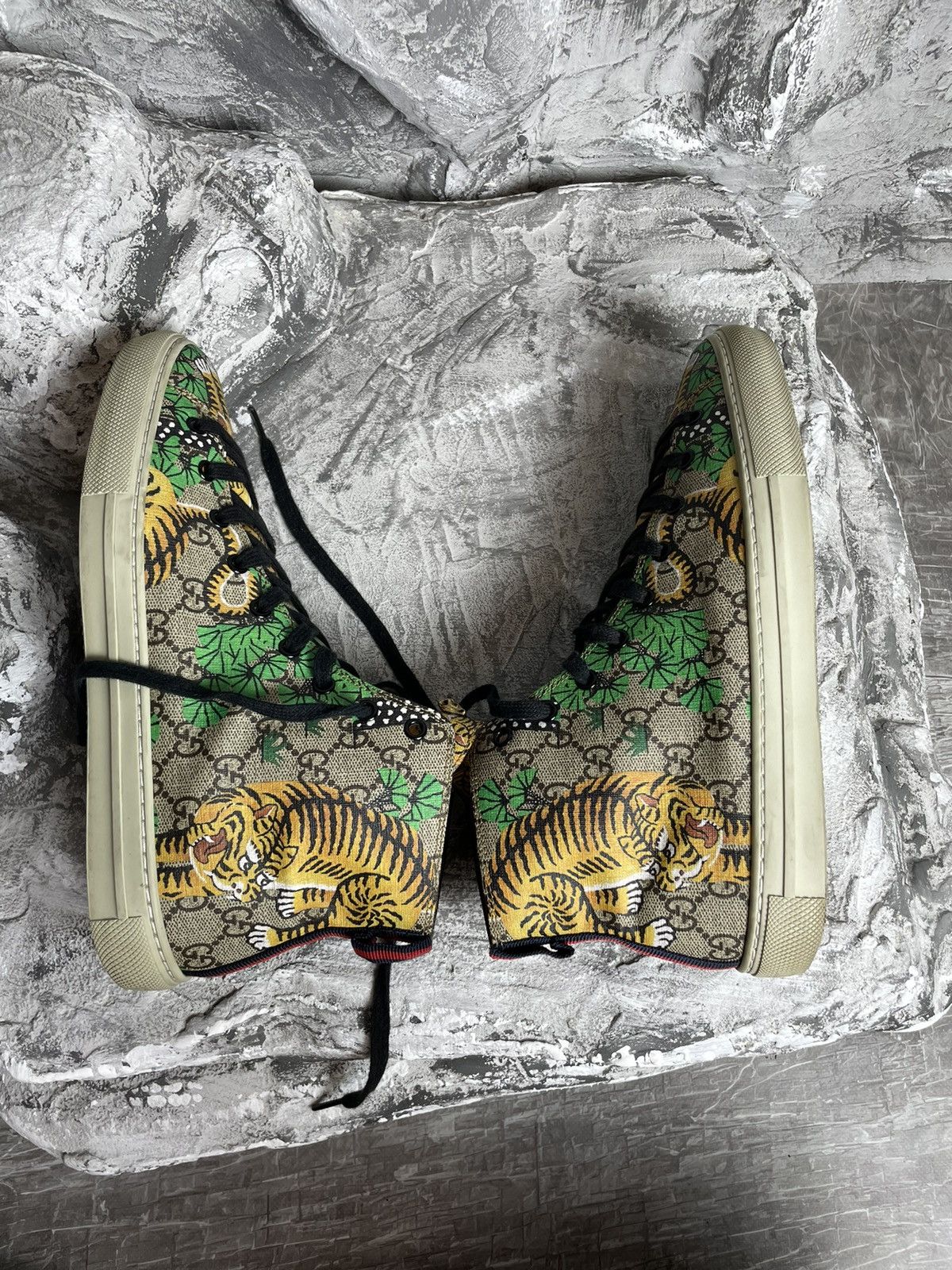 Gucci Gucci GG Supreme Bengal Tiger Hi Top Sneakers Size 8G Size US 8 / EU 41 - 4 Thumbnail