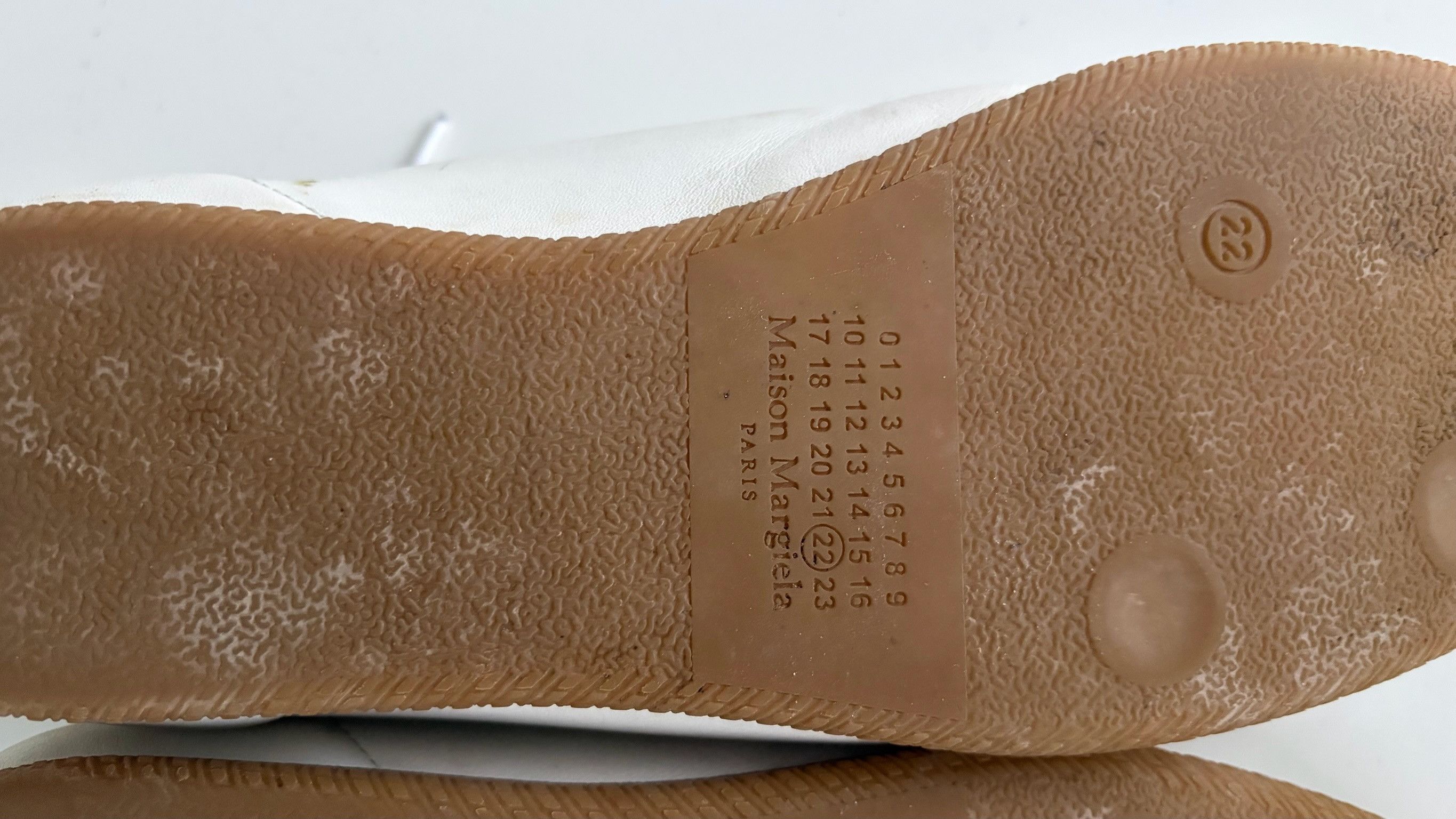 Maison Margiela Maison Margiela Feather Light Leather Lowtop Sneaker Size US 10 / EU 43 - 6 Thumbnail