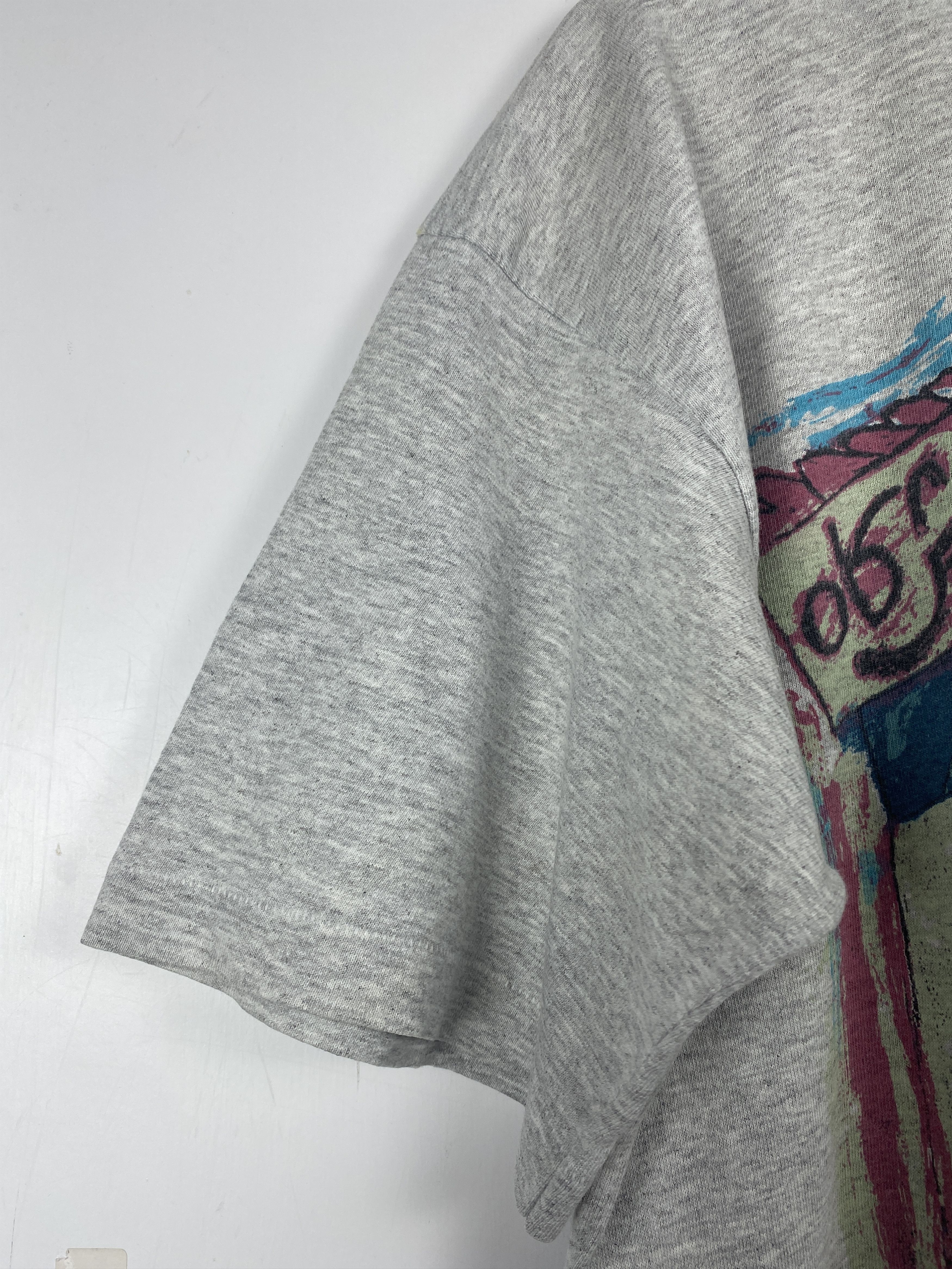 Vintage Vintage Paul Bristor London Made In E.E.C. Tee T0004 Size US L / EU 52-54 / 3 - 6 Thumbnail