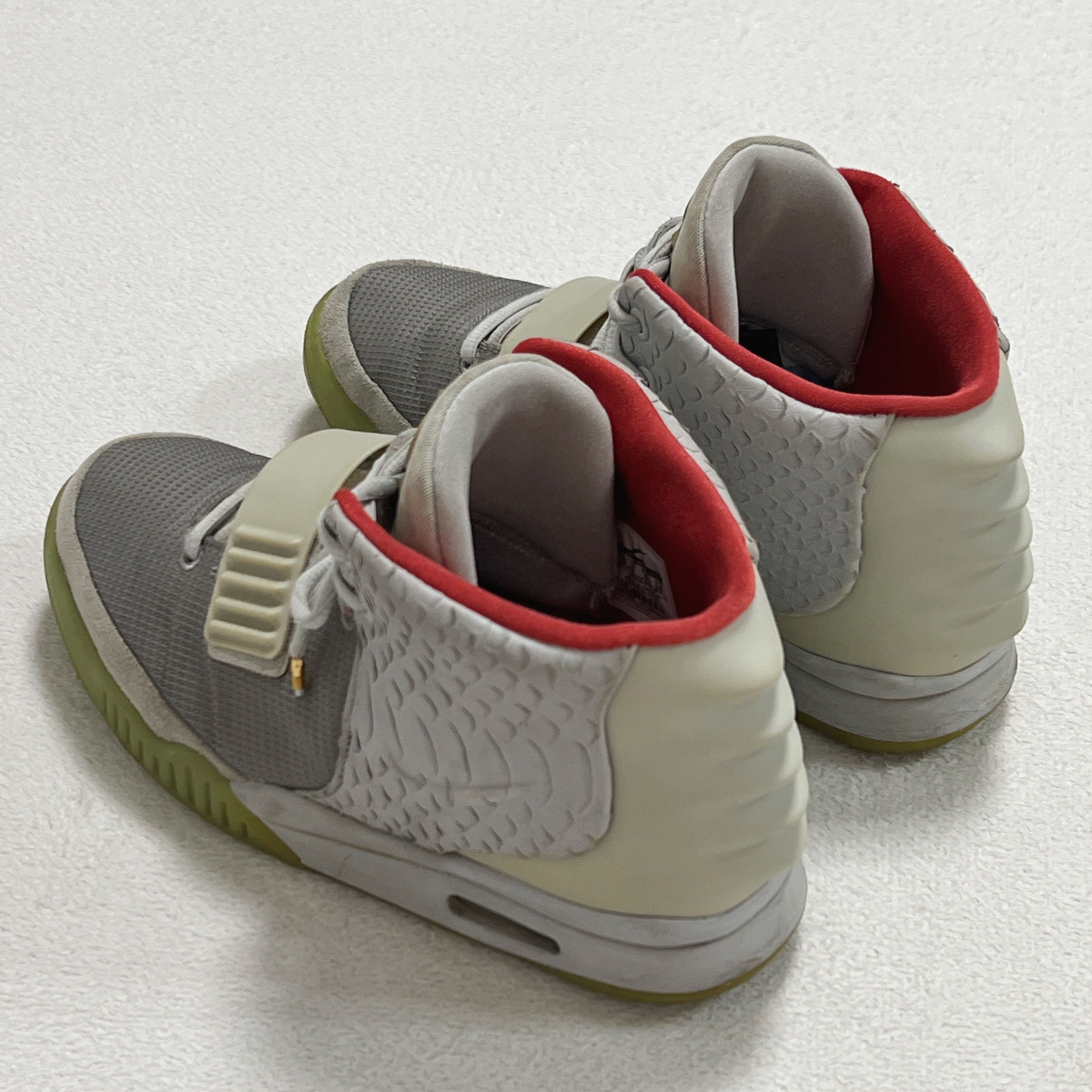 Nike Nike Air Yeezy 2 Pure Platinum (508214-010) Size US 10 / EU 43 - 2 Thumbnail