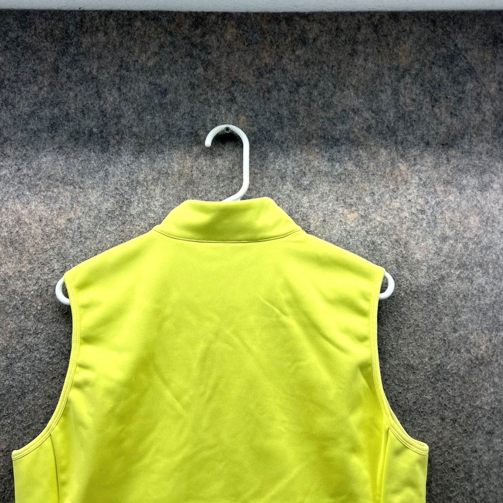 Vintage Greg Norman Jacket Womens L Green Vest Women Ladies Neon Sleeveless Full Zip Lined Size L / US 10 / IT 46 - 2 Thumbnail