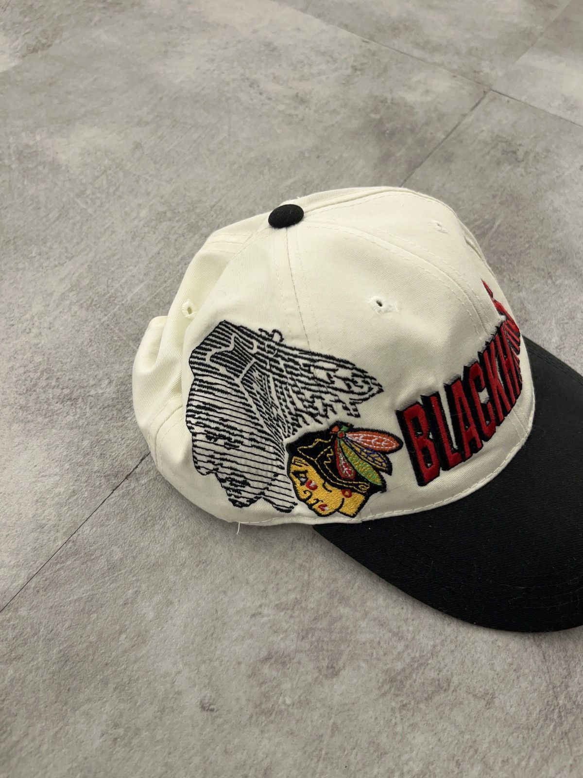 Sports Specialties Vintage 90s Blackhawks Sports Specialties NHL Snapback Size ONE SIZE - 2 Thumbnail