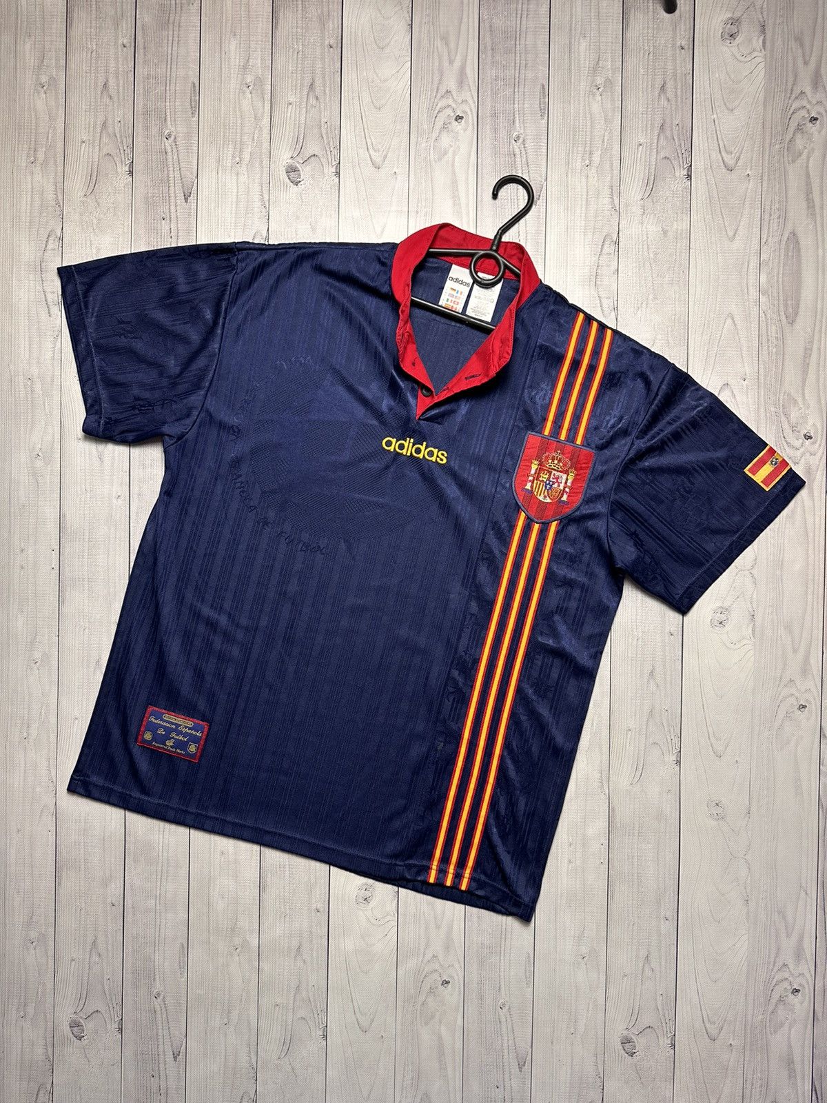 Adidas × Vintage Vintage adidas Spain soccer jersey size XL rare Size US XL / EU 56 / 4 - 1 Thumbnail