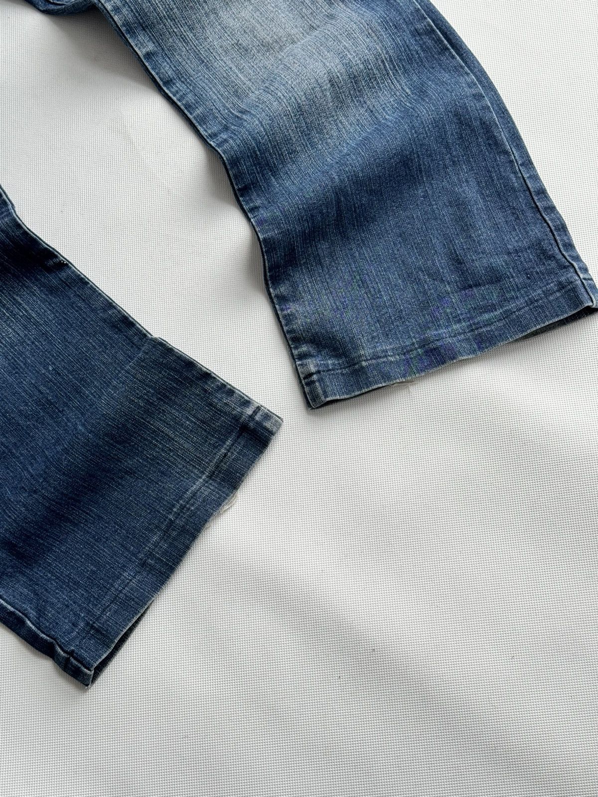 Victoria Beckham RARE VICTORIA BECKHAM FLARE JEANS Y2K If six was nine style Size 27" / US 4 / IT 40 - 19 Thumbnail