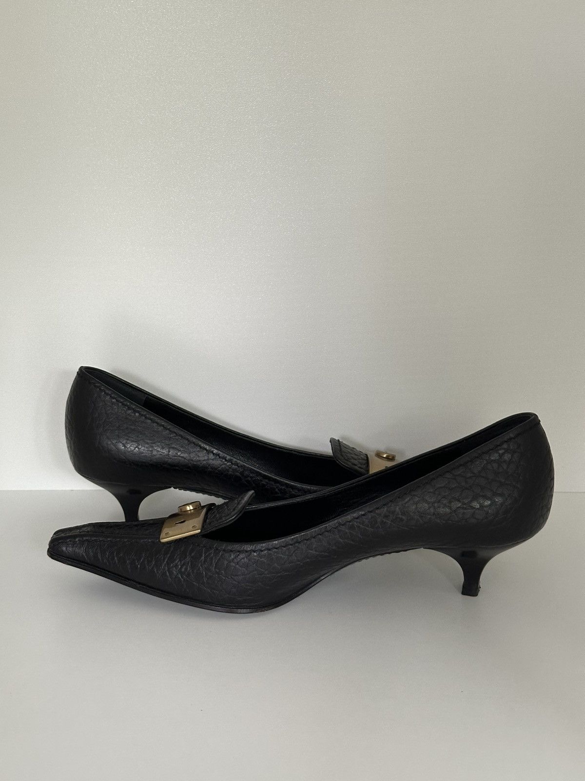 Designer × Prada Prada leather black pumps lock Size US 6.5 / IT 36.5 - 6 Thumbnail