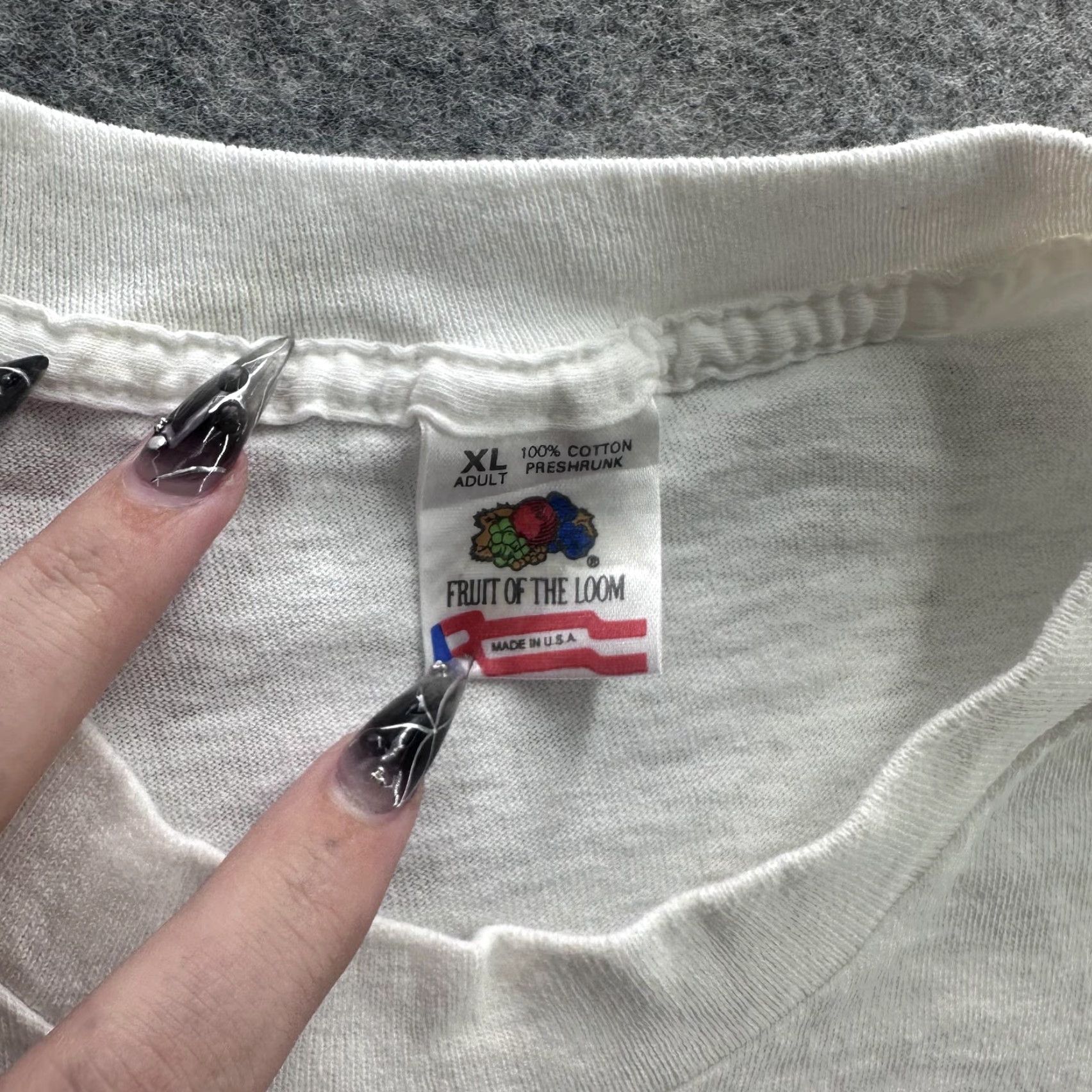 Fruit Of The Loom VINTAGE Fruit of the Loom Shirt Adult XL White Graphic Print Class of 04 Legends Early 2000s Mens Size US XL / EU 56 / 4 - 3 Thumbnail