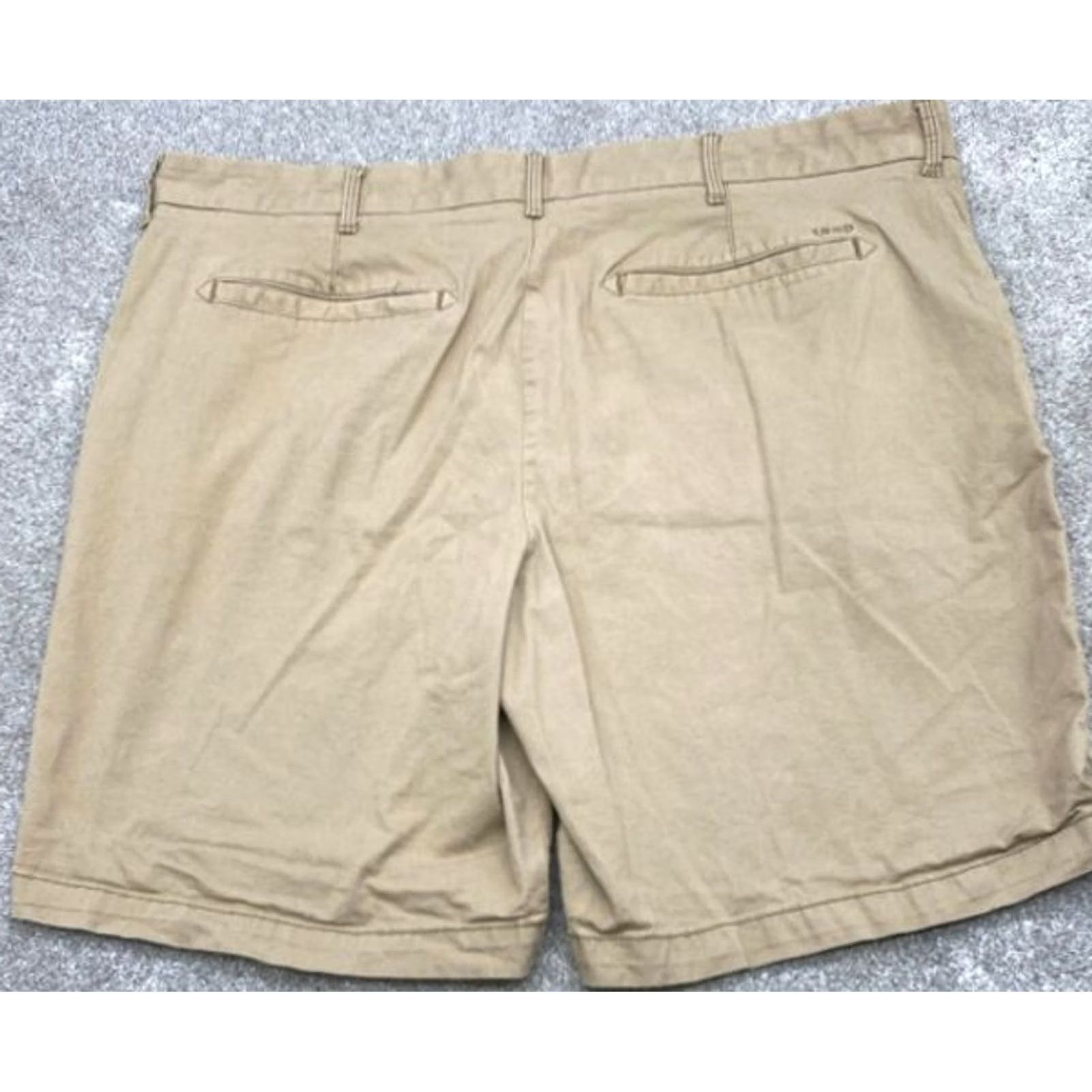 Izod VINTAGE Izod Chino Shorts Men's 40x9 Beige Pockets Stretch Golf 5616 Mens Size US 40 / EU 56 - 6 Thumbnail