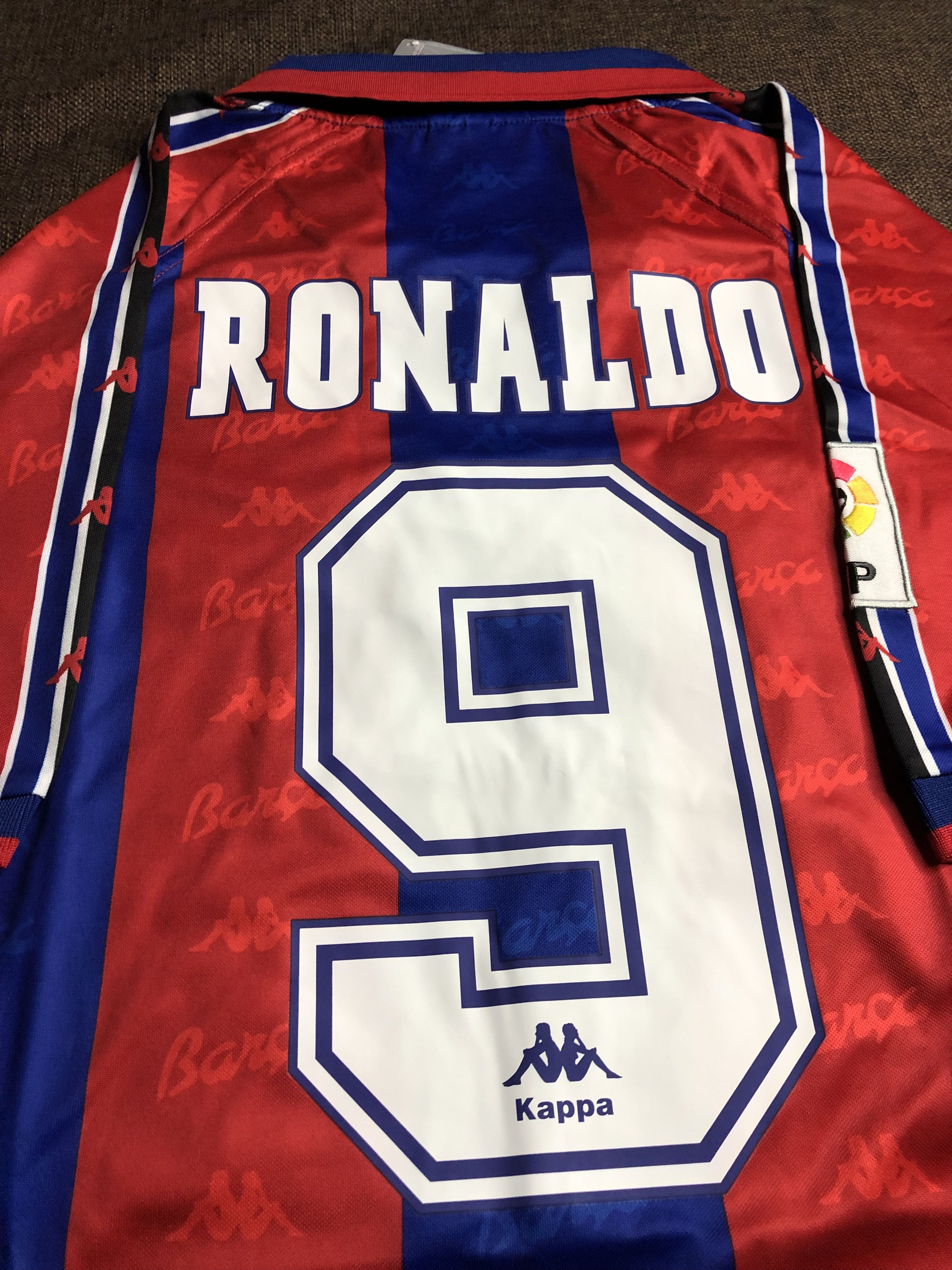 Vintage 1996-97 RONALDO SOCCER JERSEY Size US L / EU 52-54 / 3 - 4 Thumbnail