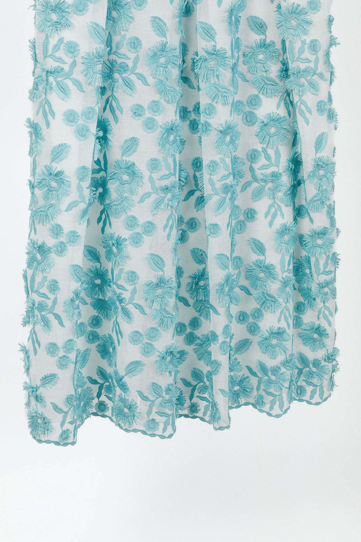 Boutique Moschino Boutique Moschino White & Blue Floral-Embroidered Maxi Dress Size M / US 6-8 / IT 42-44 - 7 Thumbnail