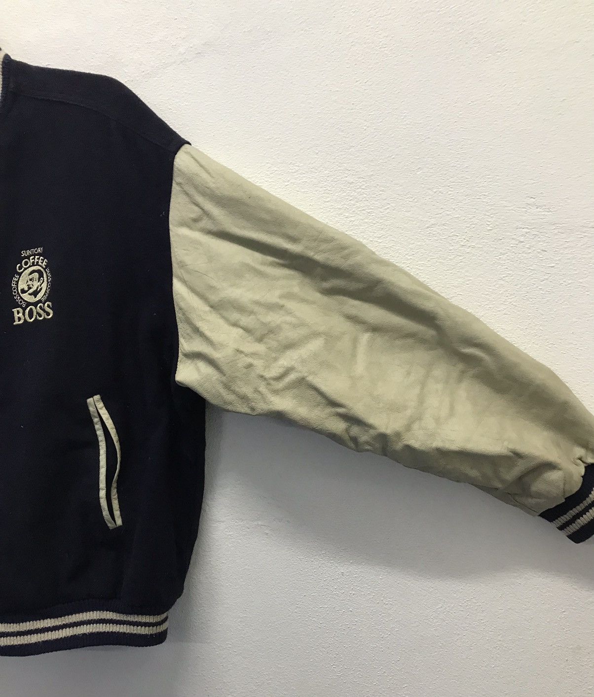 Japanese Brand × Vintage Vintage SUNTORY Original Design COFFEE Boss VARSITY Jacket Size US XL / EU 56 / 4 - 4 Thumbnail