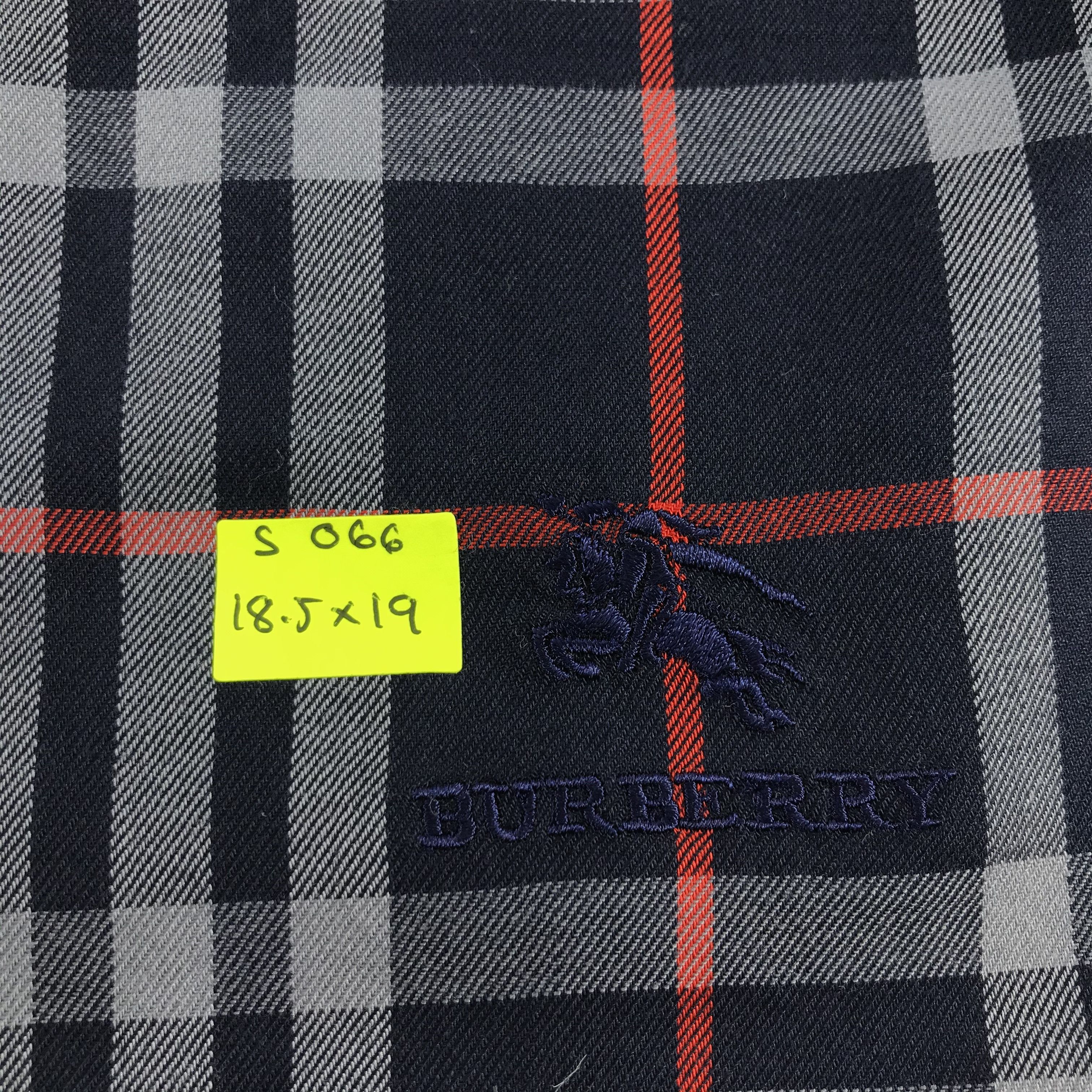 Burberry × Vintage Burberry Bandana / Handkerchief / Neckerchief - S066 Size ONE SIZE - 5 Thumbnail