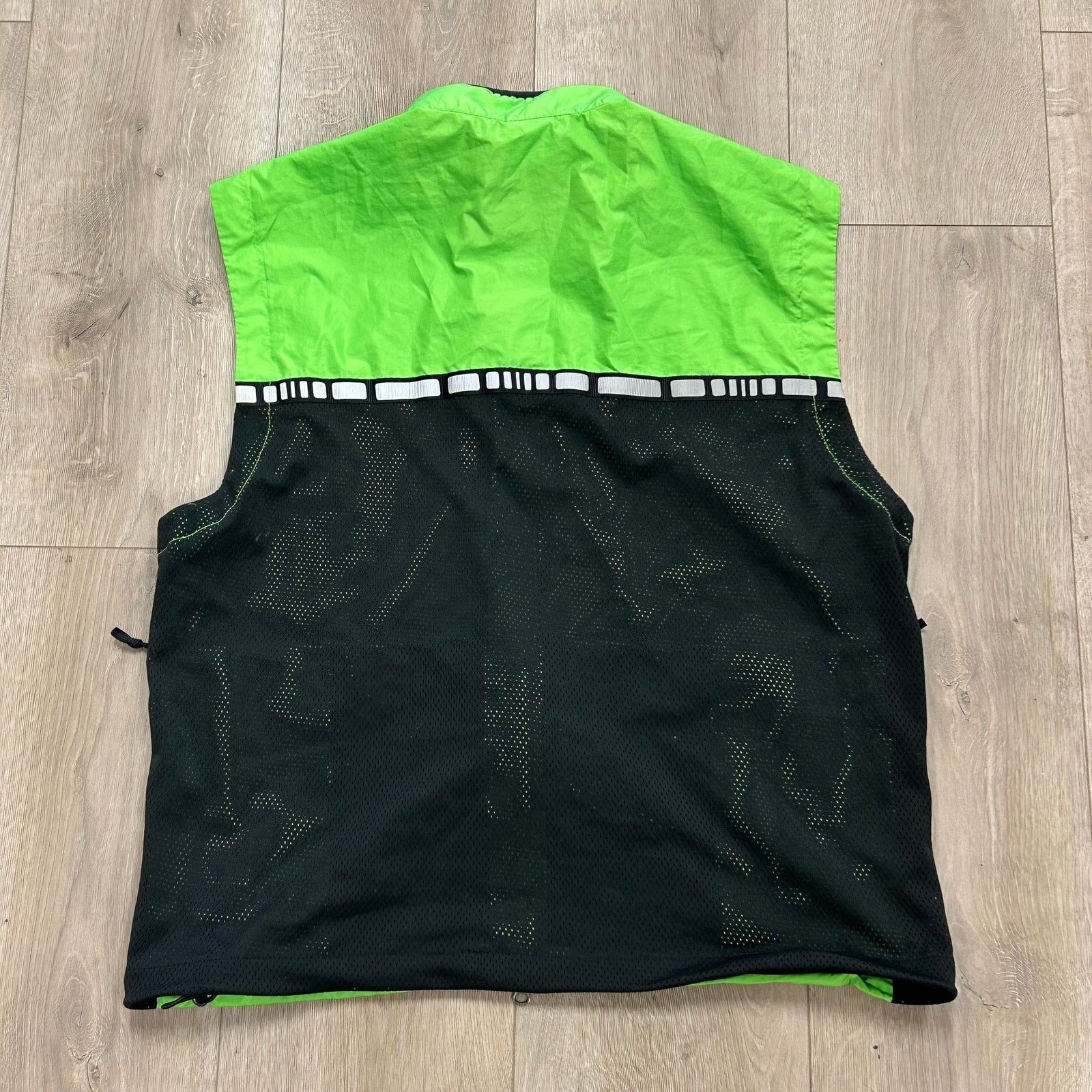 Nike Vintage 90s Nike White Tag Green Running Vest Size Large L Size US L / EU 52-54 / 3 - 6 Thumbnail