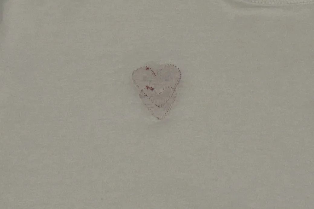 Comme des Garcons PLAY Comme des Garcons Play Double Peeping Hearts White T-Shirt Size US M / EU 48-50 / 2 - 5 Thumbnail