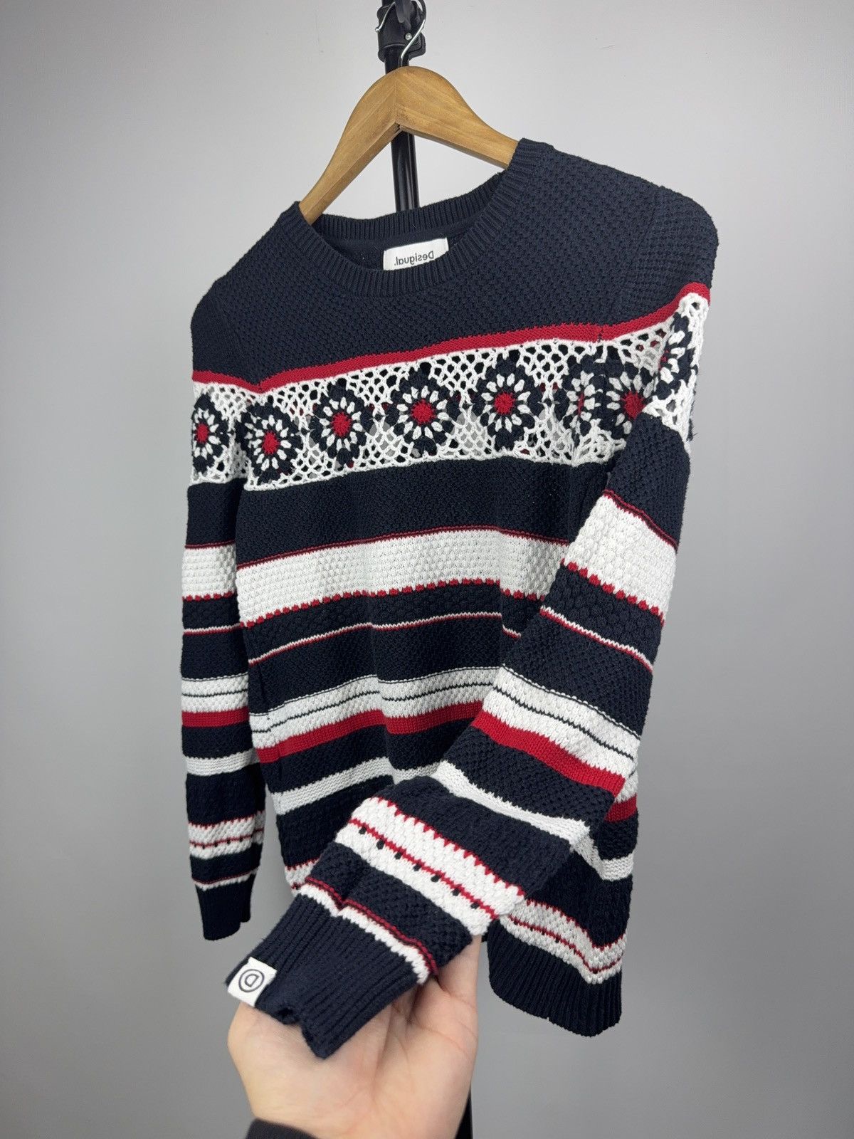 Desigual Avant Garde Y2K Desigual Crochet Floral Striped Knit Sweater Size S / US 4 / IT 40 - 4 Thumbnail