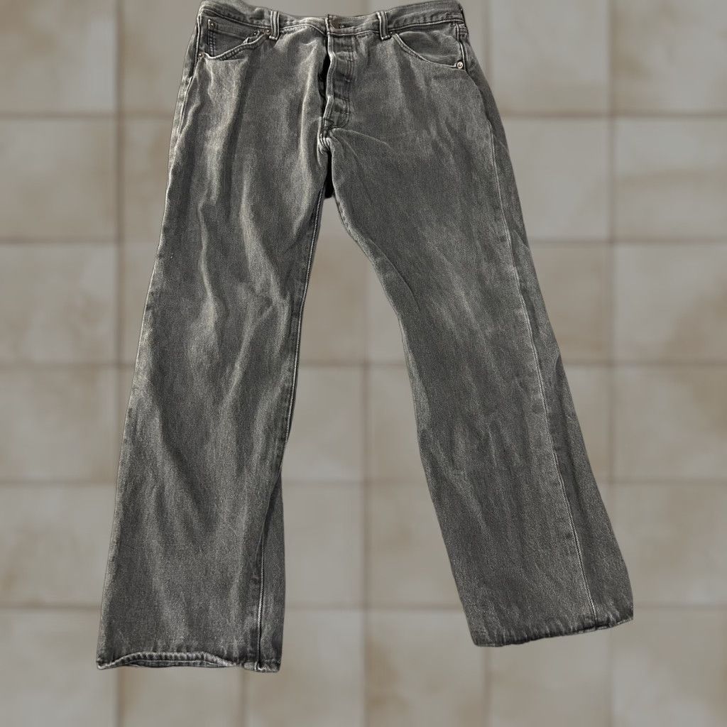 Levi's VINTAGE Levi's 501 Jeans Mens 36x29 Black Straight Button Fly Classic Denim Retro 90s - Levi's 501 Series Mens Jeans Size US 36 / EU 52 - 1 Thumbnail