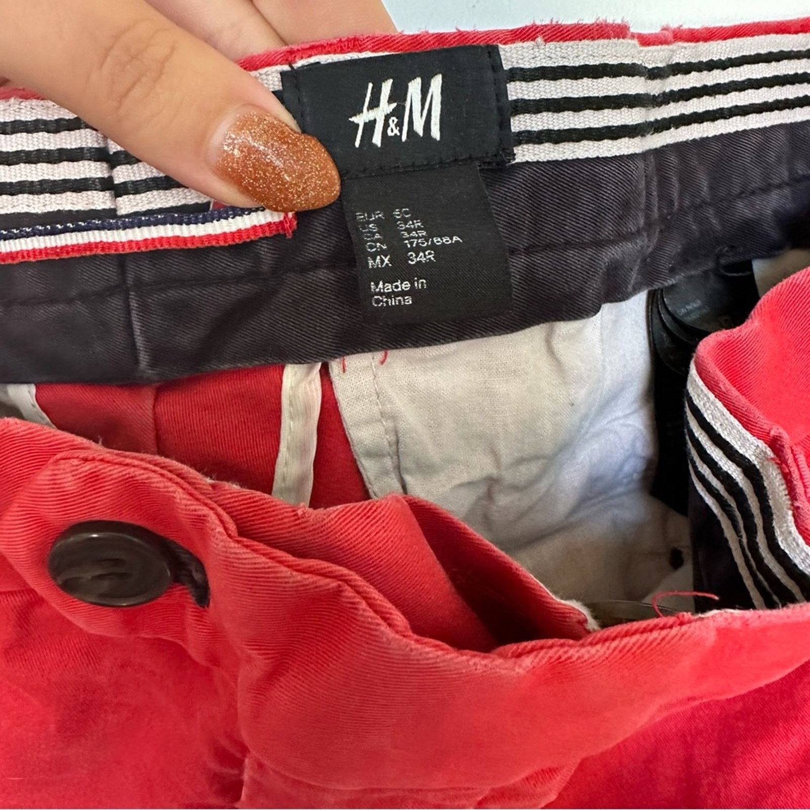 H&M MENS H&M Bright Red Flat Front Casual Preppy Chino Shorts Size US 34 / EU 50 - 5 Thumbnail