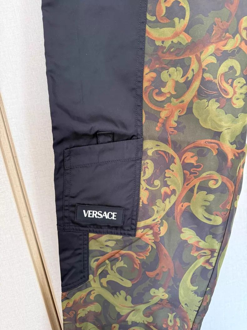 Versace Versace Men's classic printed trousers, sweatpants, slacks Size US 30 / EU 46 - 2 Thumbnail