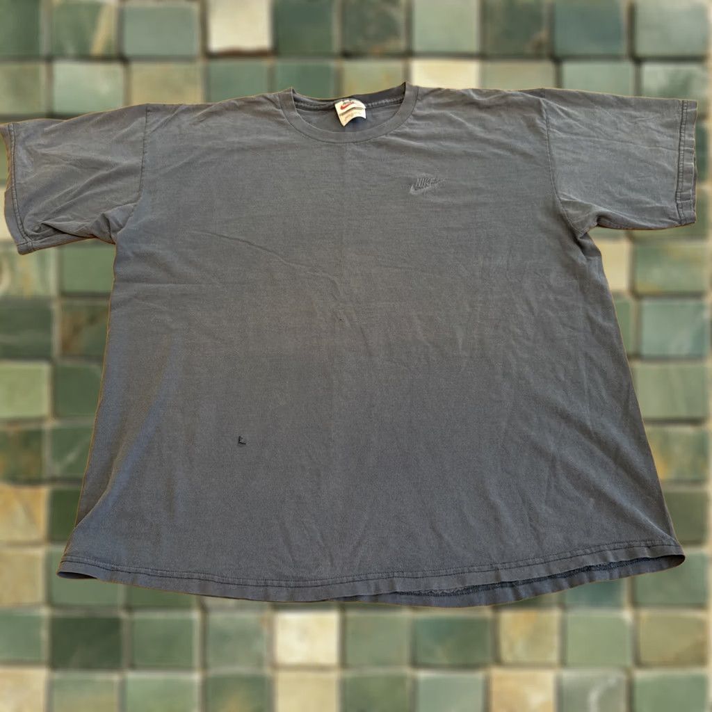Nike Nike T Shirt Classic Men’s L Slate Blue White Tag Embroidered Boxy Fit Mens Blue Classic-Embroidered Shirt XS? Size US L / EU 52-54 / 3 - 1 Thumbnail