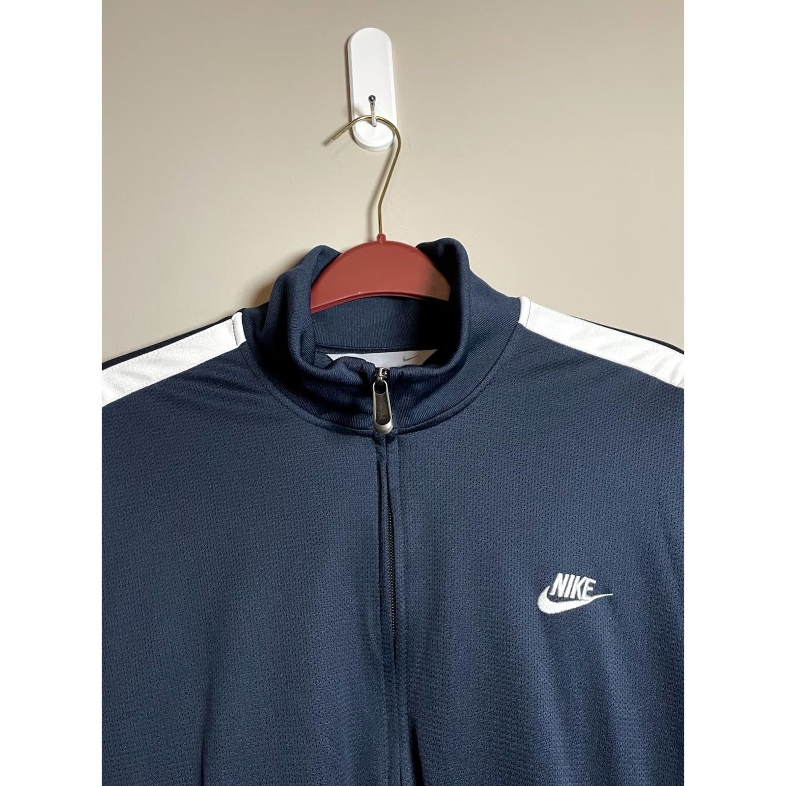 Nike VINTAGE Nike Silver Tag Navy Relaxed Fit Zip Up Track Jacket XL Men Blue Size US XL / EU 56 / 4 - 3 Thumbnail