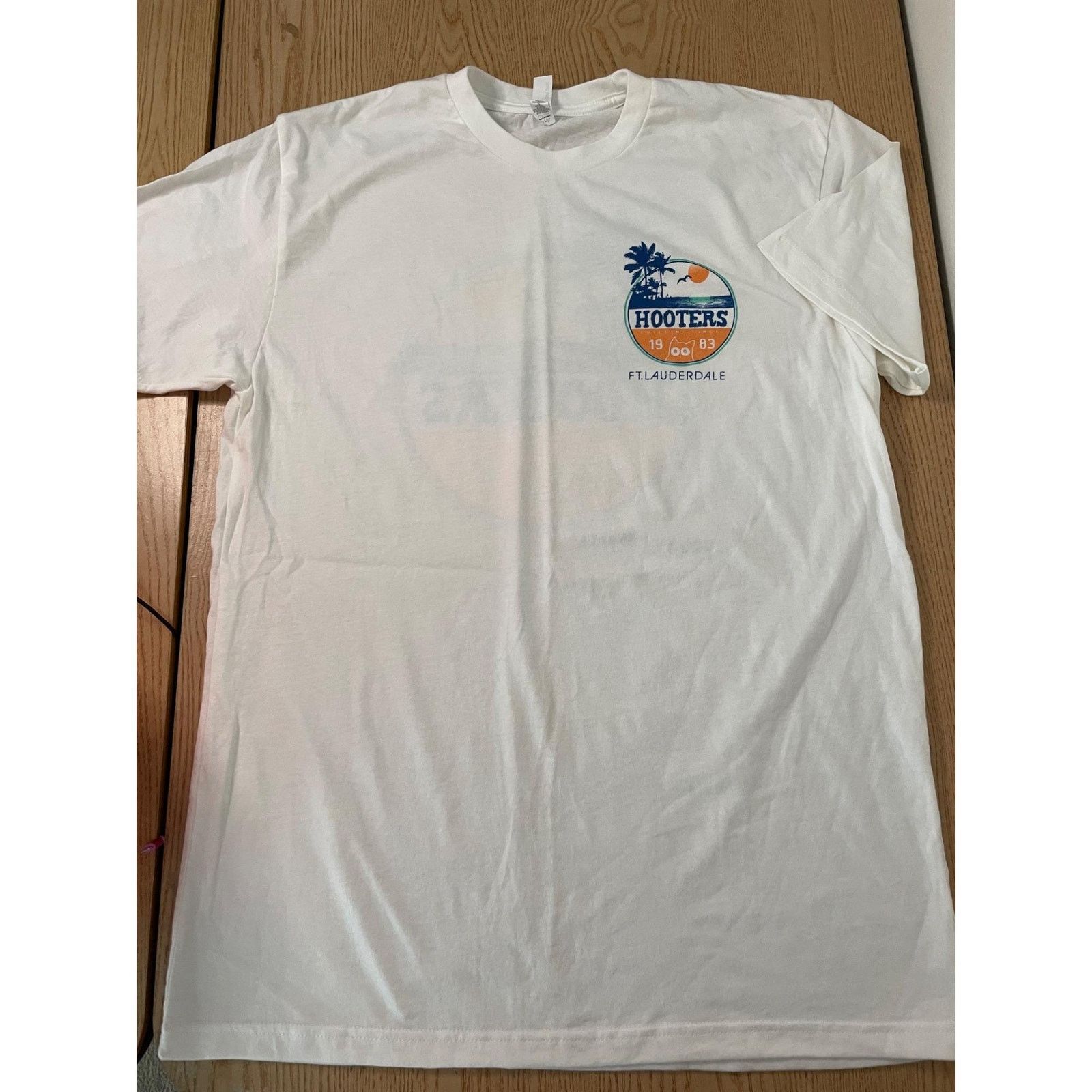 Other New Men Vintage Hooters Tropical Prt Tee Ft Lauderdale Large Size US L / EU 52-54 / 3 - 1 Thumbnail