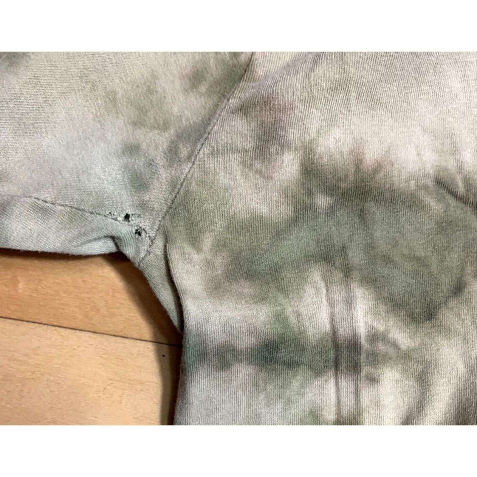 Tommy Hilfiger Tommy Hilfiger Mens XL Tie Dye Distressed T Shirt Extra Large Vintage Size US XL / EU 56 / 4 - 5 Thumbnail