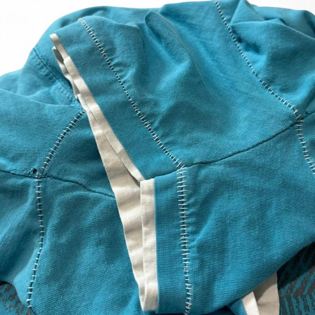 Vintage Vintage Y2K Light Blue Layered Graphic Tee - L Size US L / EU 52-54 / 3 - 5 Thumbnail