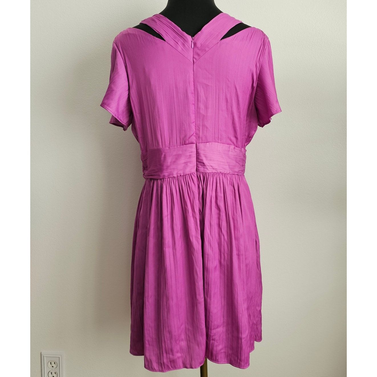 Anthropologie NWT Anthropologie Deep V-Neck Vibrant Mini Purple Dress 8 Size M / US 6-8 / IT 42-44 - 5 Thumbnail