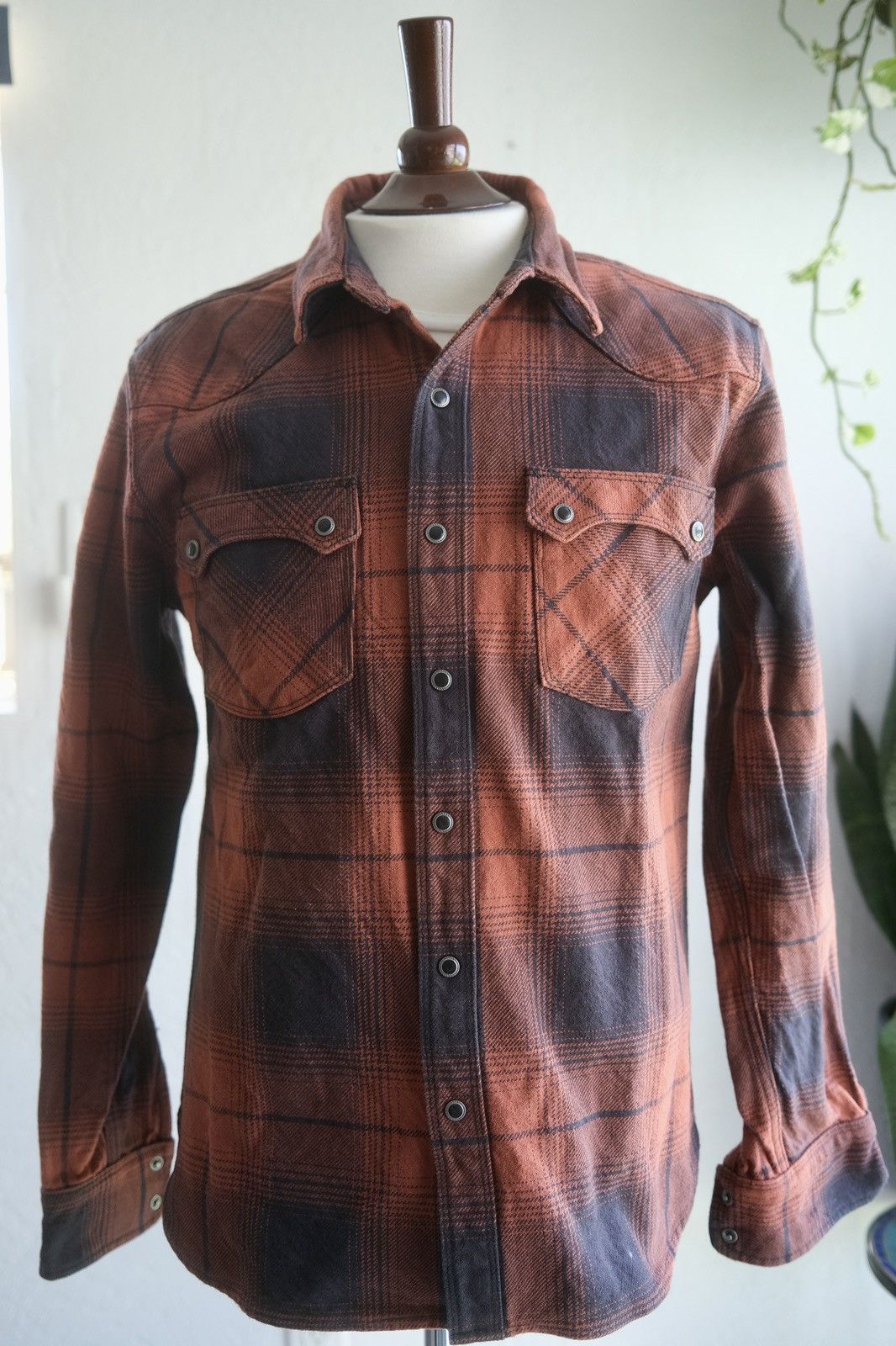 Freenote Modern Western Shadow Plaid (Red)