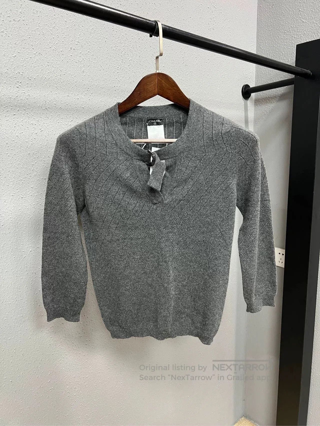 Chanel short sleeve gray Chanel sweater. Size M / US 6-8 / IT 42-44 - 1 Thumbnail