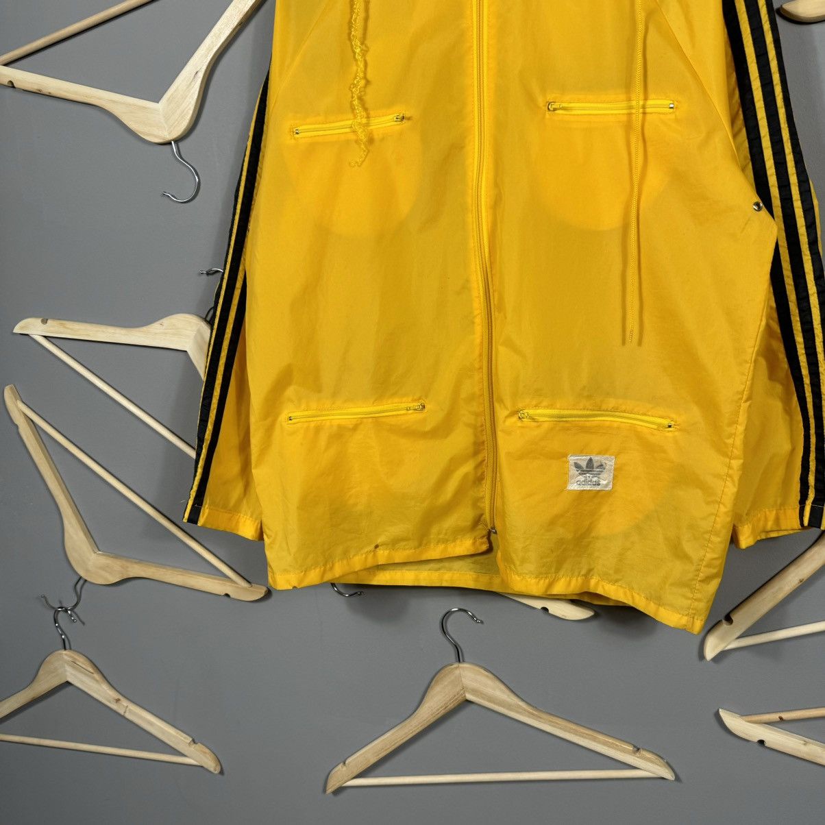 Vintage Vintage 70s Adidas Light Jacket Size US L / EU 52-54 / 3 - 4 Thumbnail
