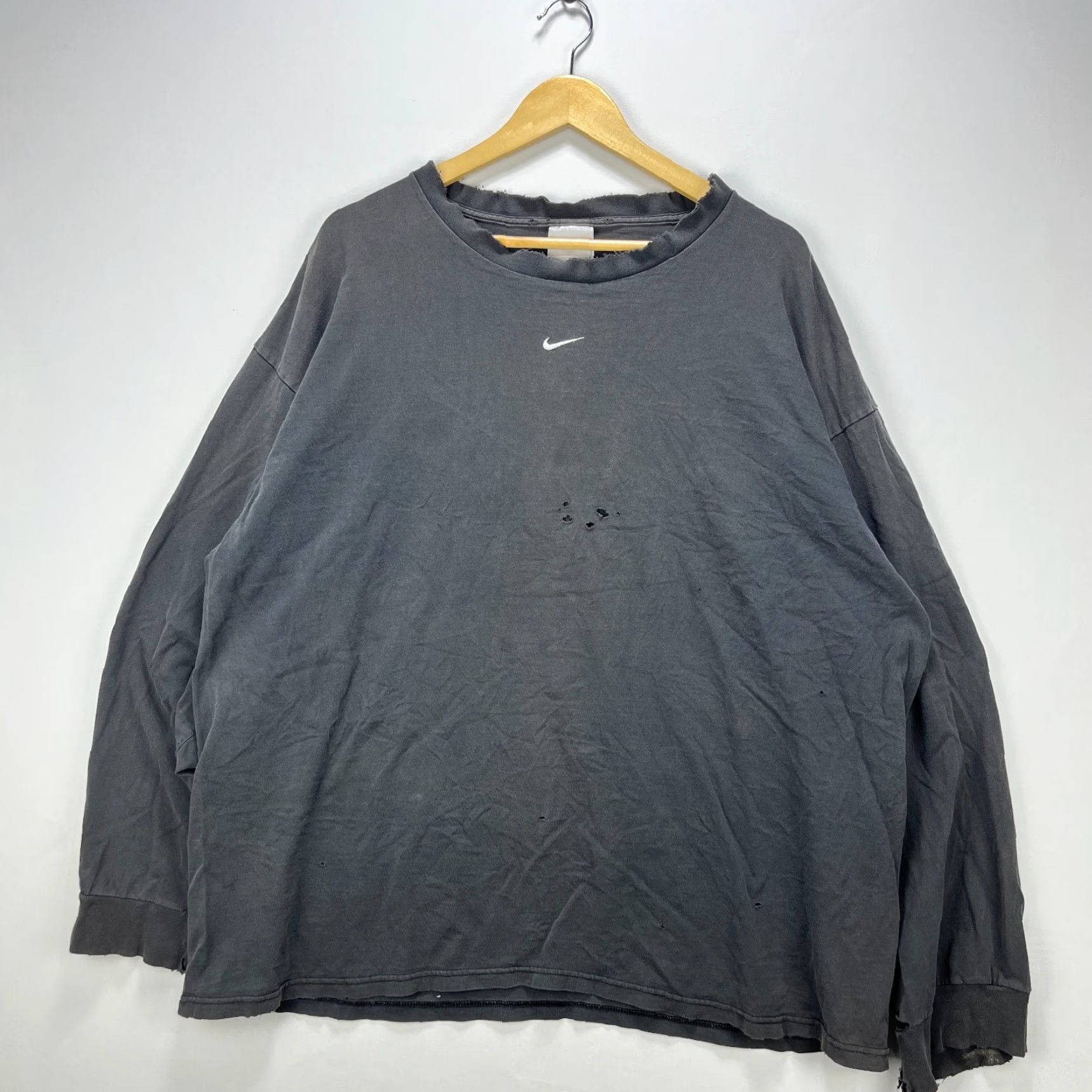 Nike VINTAGE Nike Mid Swoosh Faded Longsleeve Shirt 2XL Black 90s Mens Size US XXL / EU 58 / 5 - 2 Thumbnail
