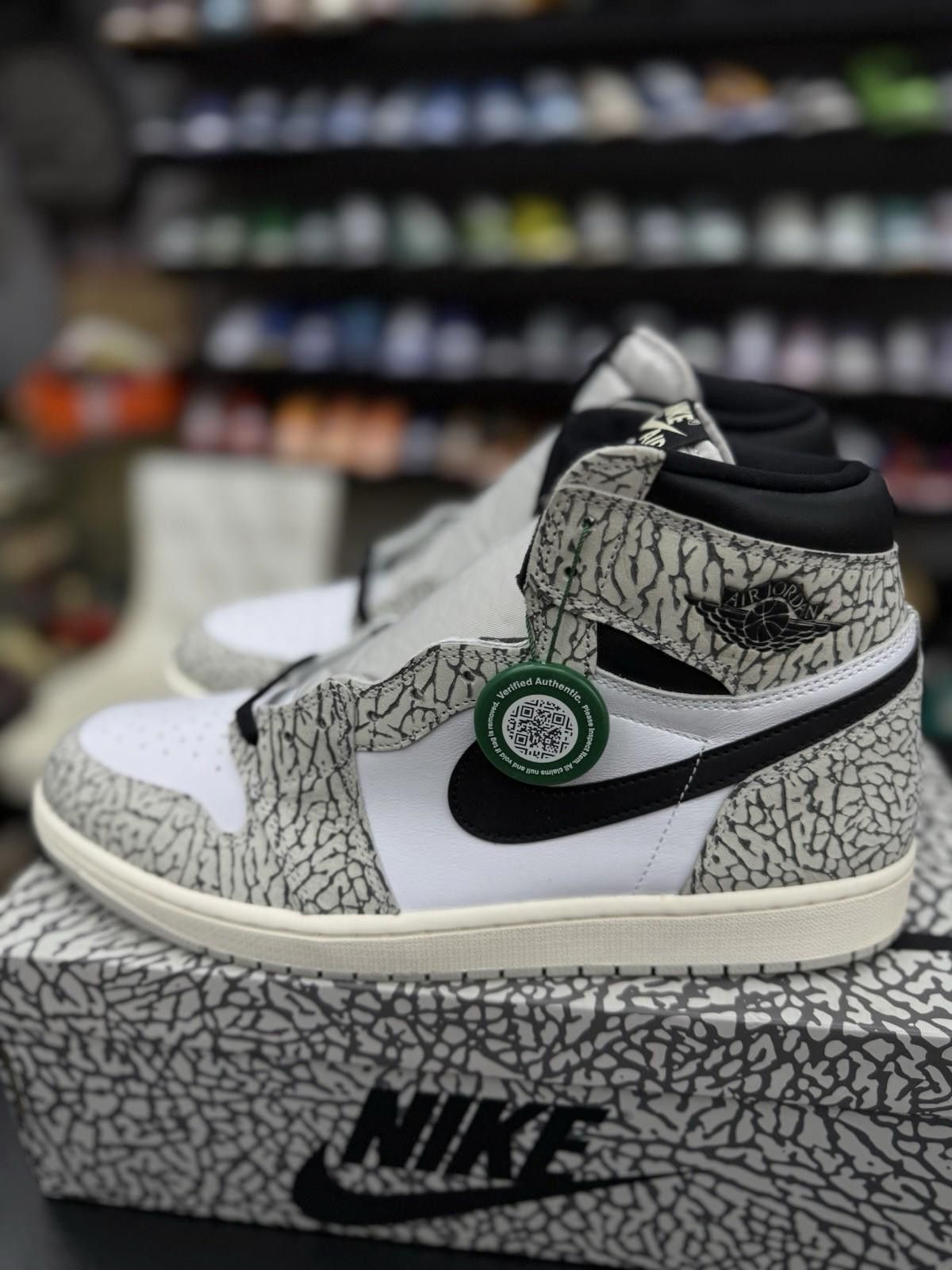 Jordan Brand Size 13 - Air Jordan 1 Retro OG High White Cement Black Size US 13 / EU 46 - 10 Thumbnail