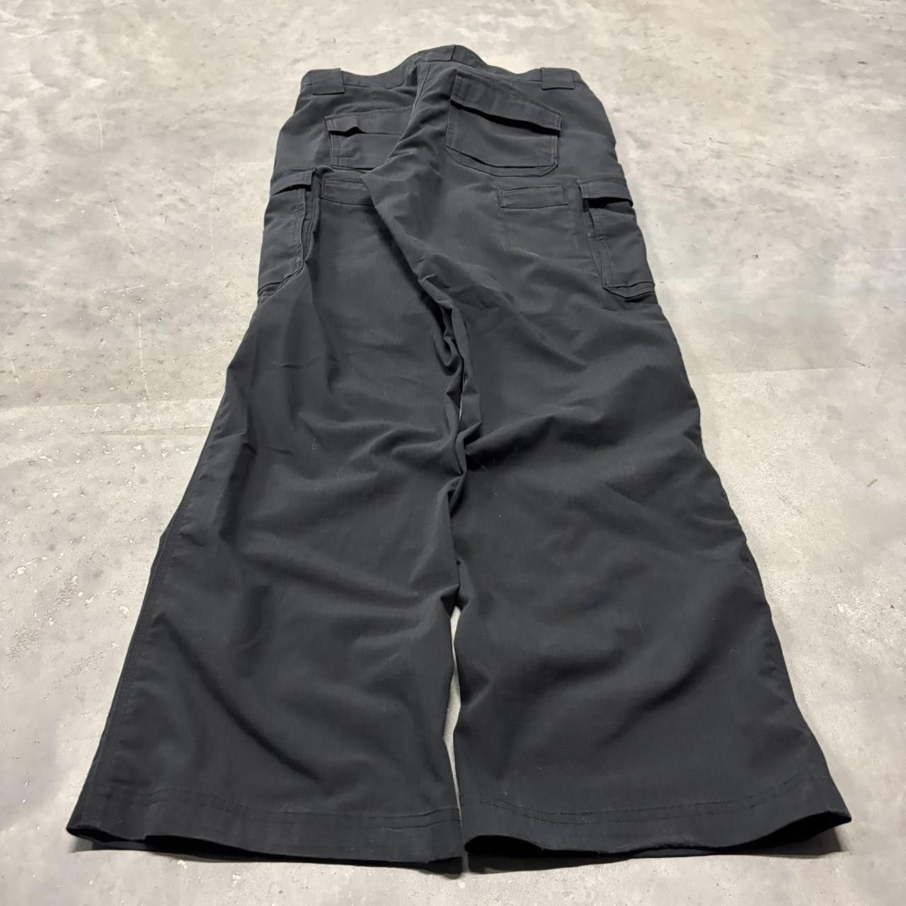 Japanese Brand Under Armour Size US 33 - 4 Thumbnail